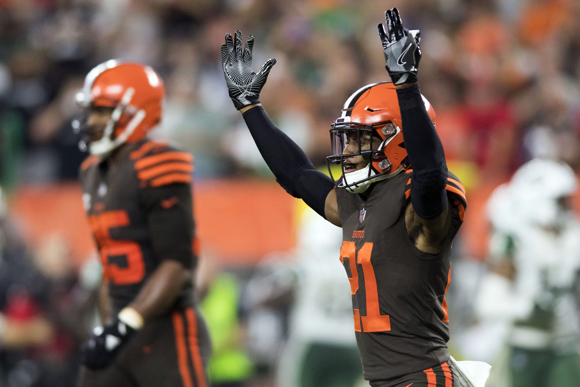 pro-browns-rookie-denzel-ward-piloting-a-no-fly-zone-in-cleveland