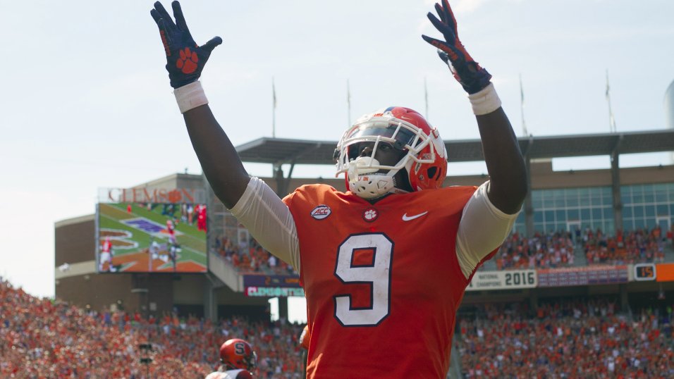 Clemson's Trevor Lawrence out of game after big hit against Syracuse