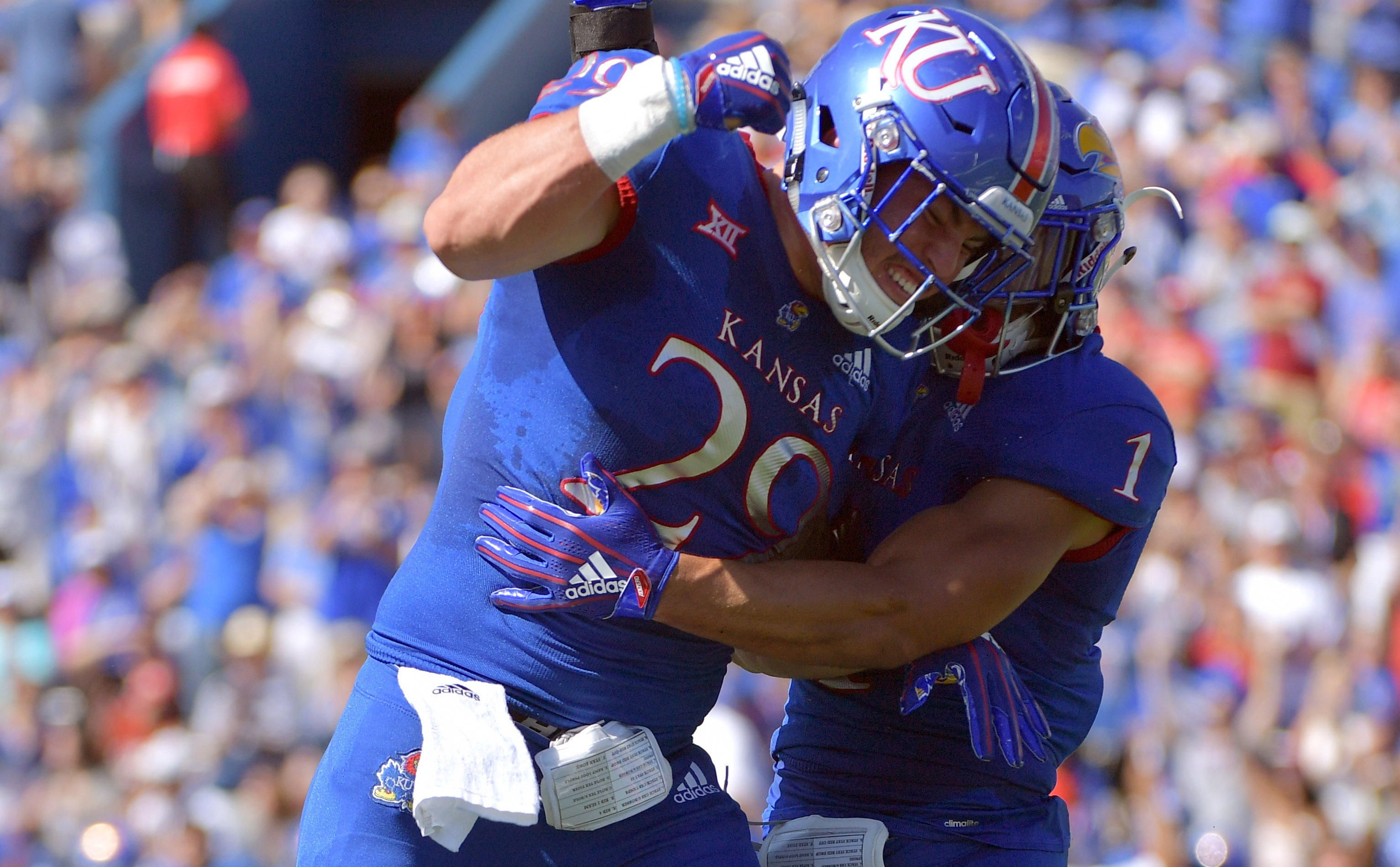 college-dineen-headlines-midseason-all-big-12-team