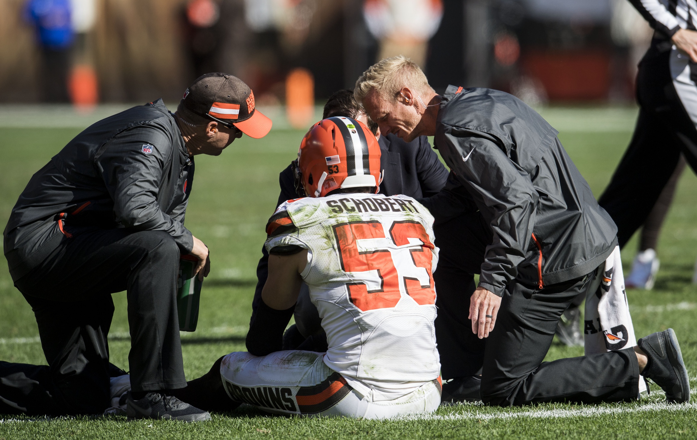 pro-browns-lose-nfls-best-coverage-linebacker-in-joe-schobert