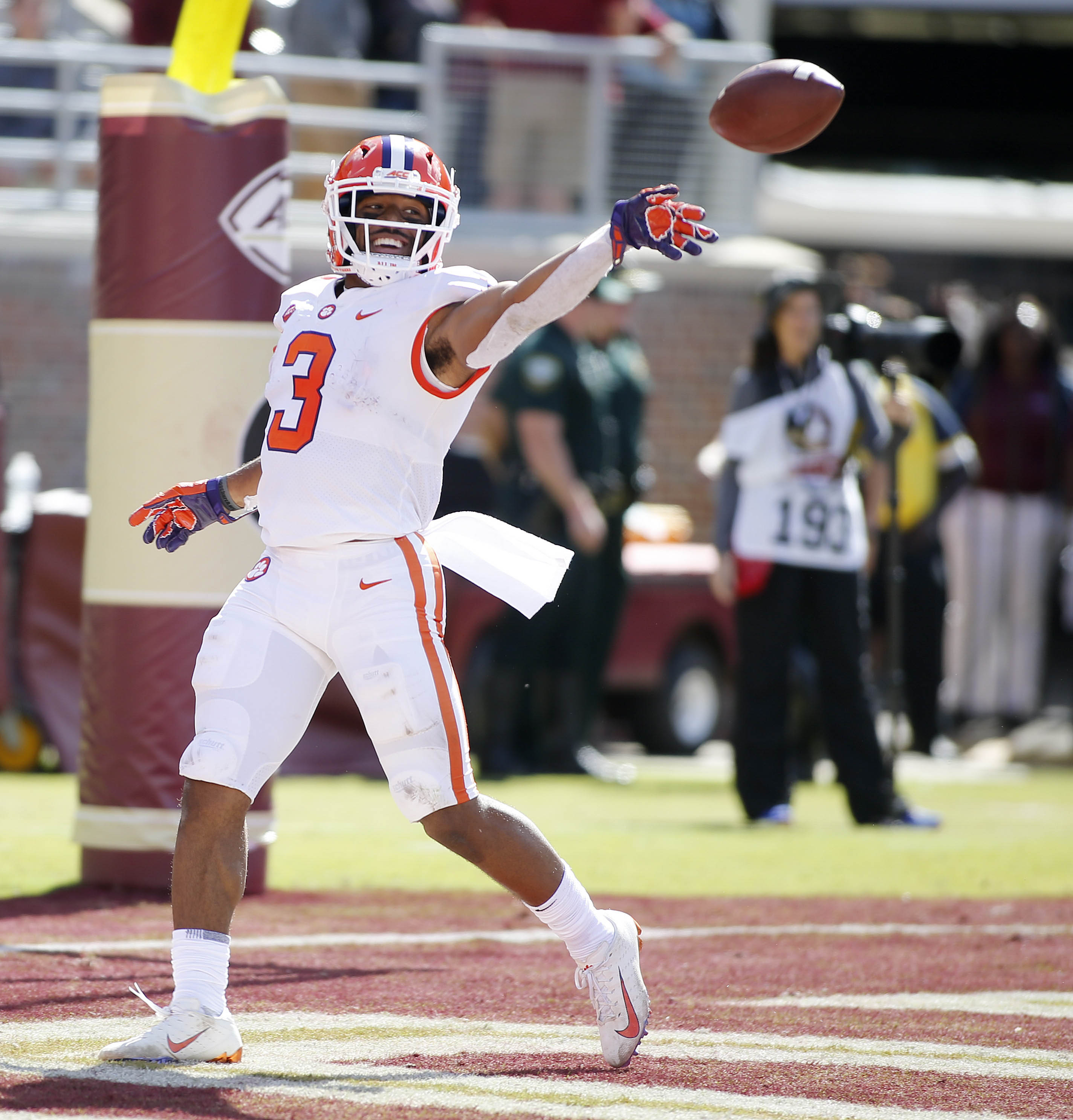 Tallahassee, FL, USA; Clemson Tigers wide receiver Amari Rodgers (3) reacts after scoring a touchdown again the Florida…