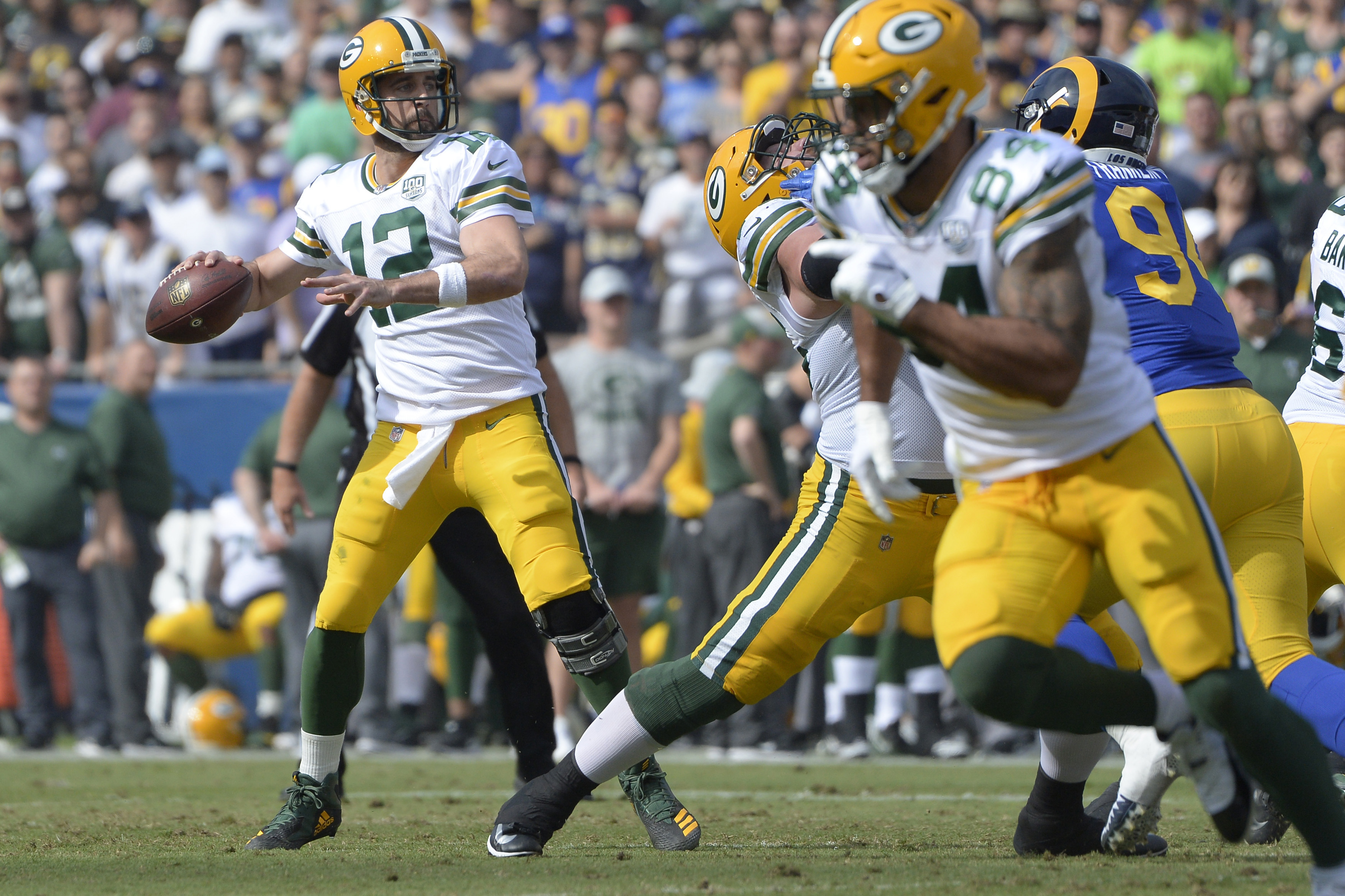 pro-aaron-rodgers-set-to-shatter-throwaway-record