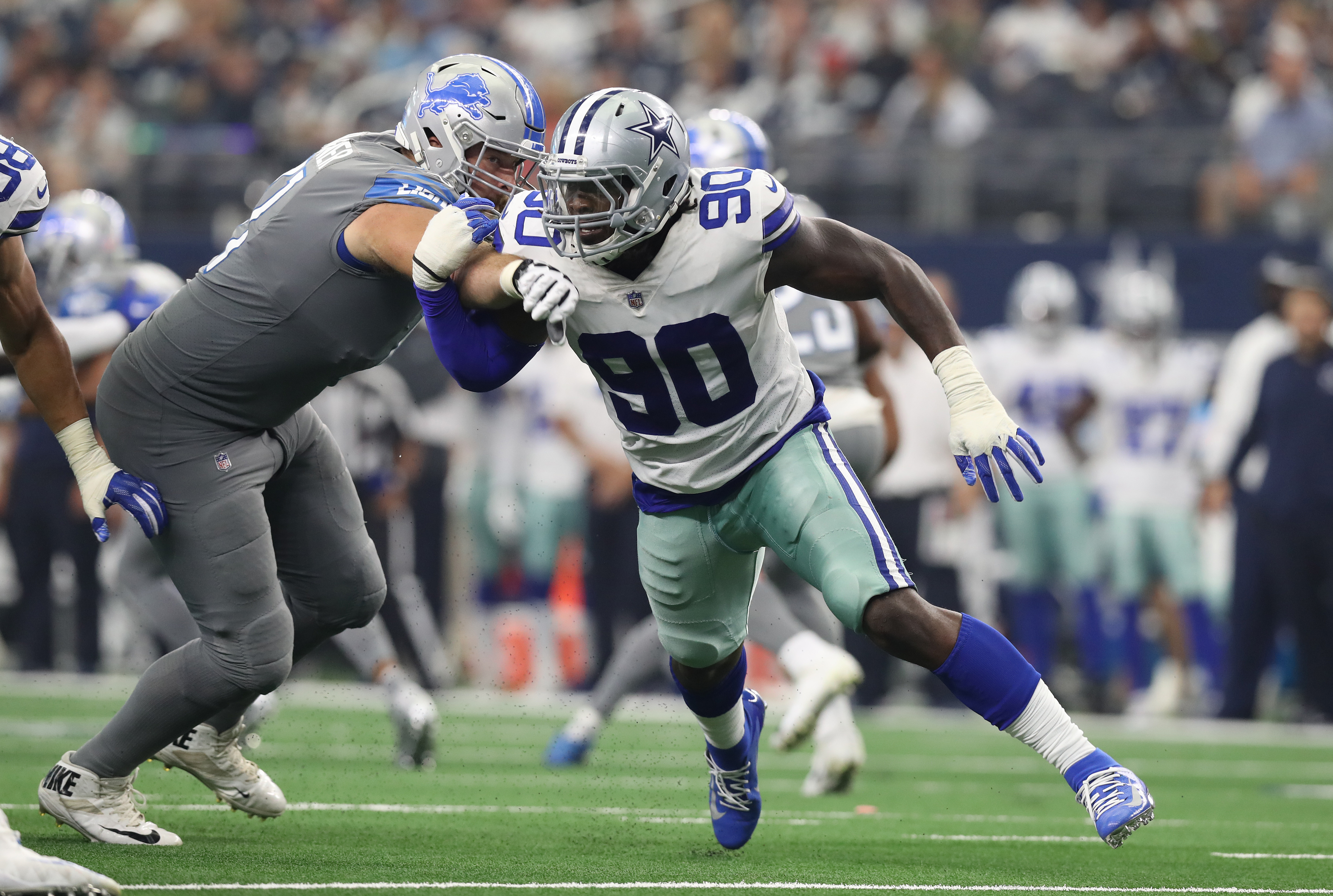 pro-demarcus-lawrence-is-one-of-the-nfls-best-young-pass-rushers-well-worth-his-contract