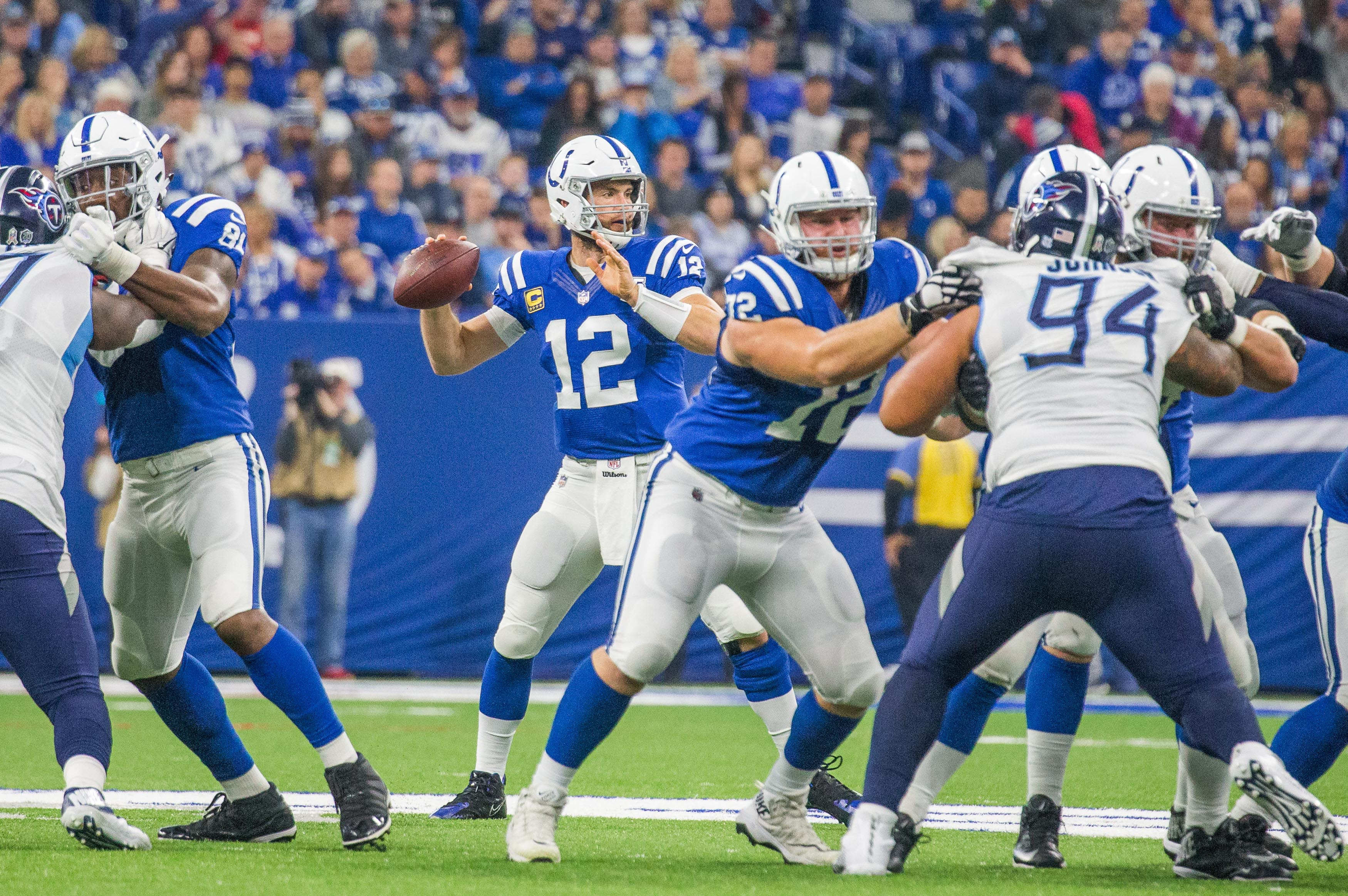 pro-the-colts-offensive-line-is-finally-giving-andrew-luck-the-chance-to-succeed