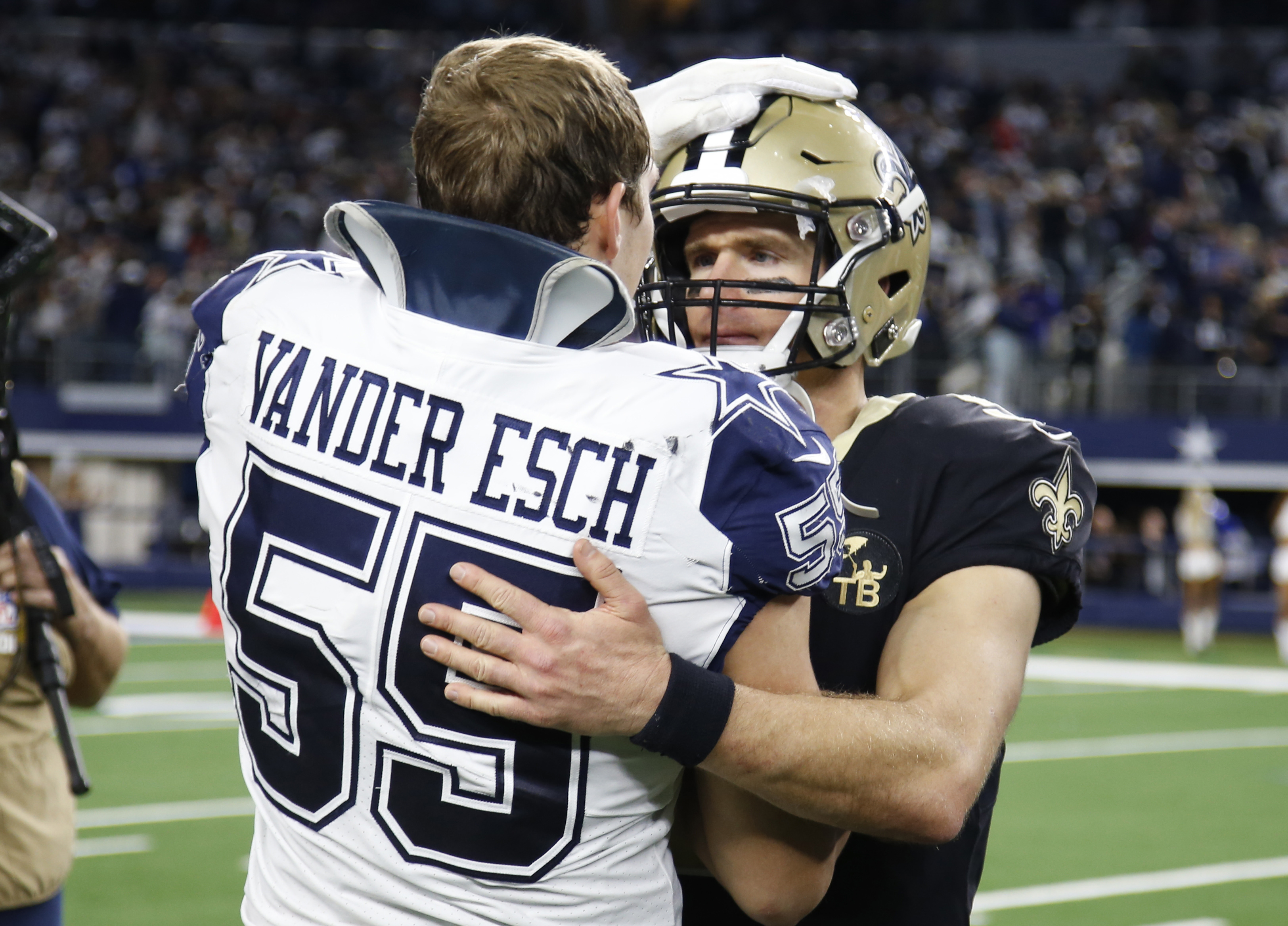 pro-a-strong-dallas-defense-smothers-the-new-orleans-saints-passing-game-on-tnf
