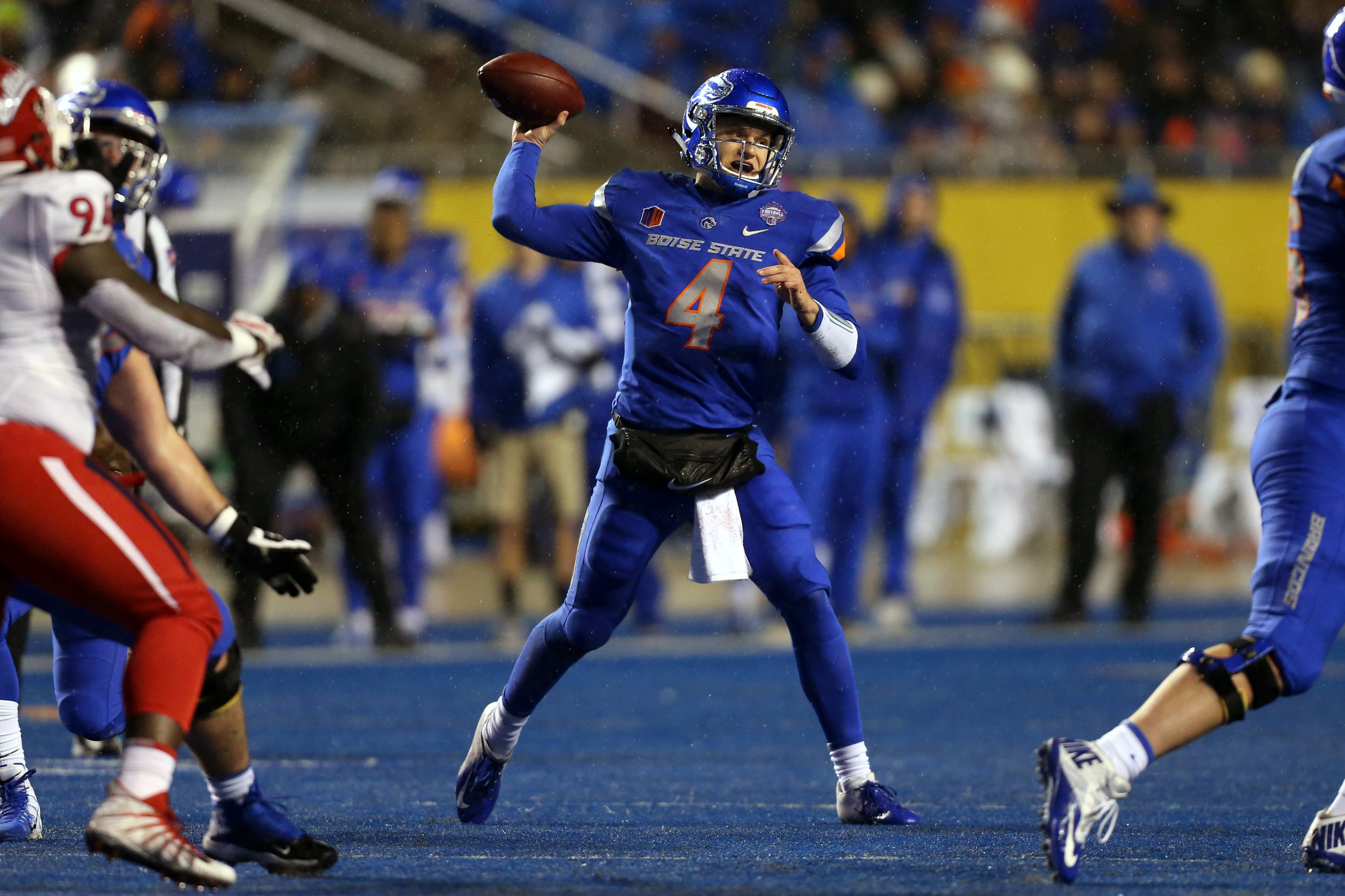 college-rypien-passes-his-way-2018-all-mwc-selections