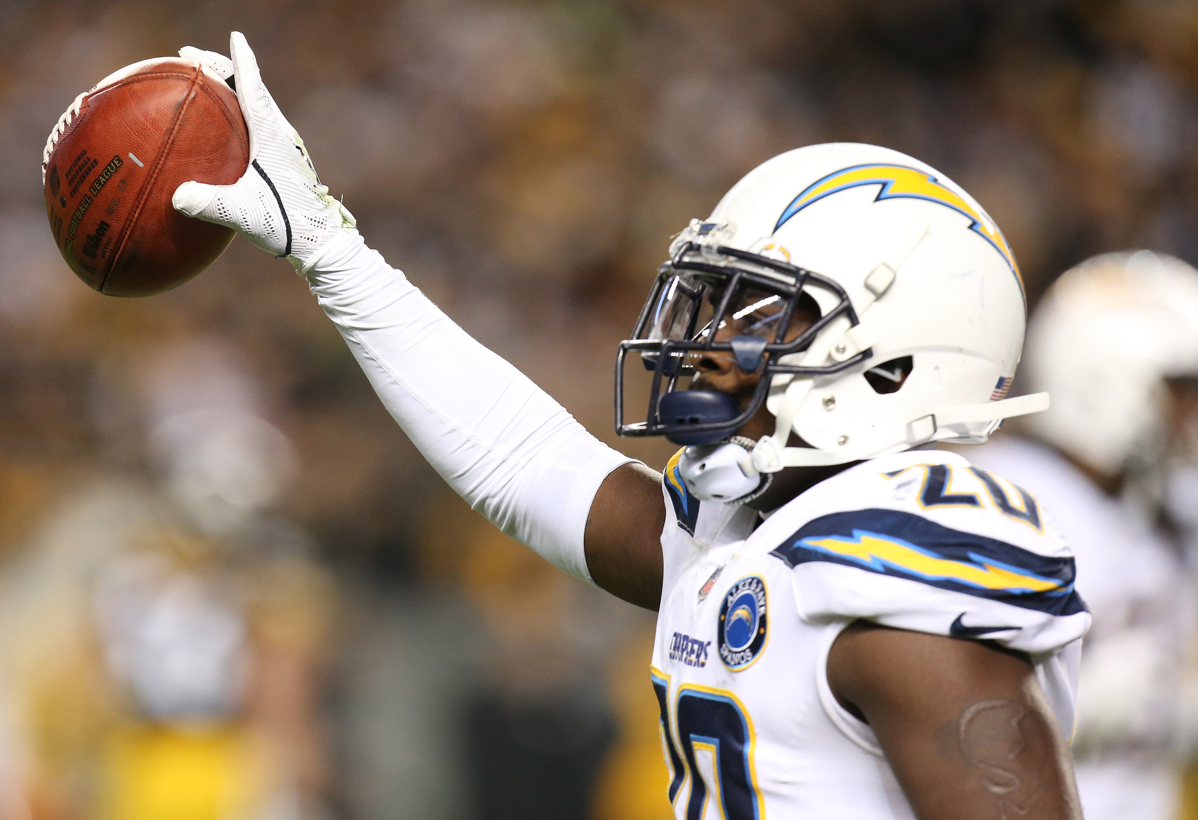 pro-desmond-king-shines-on-snf-continuing-the-remarkable-start-to-his-career