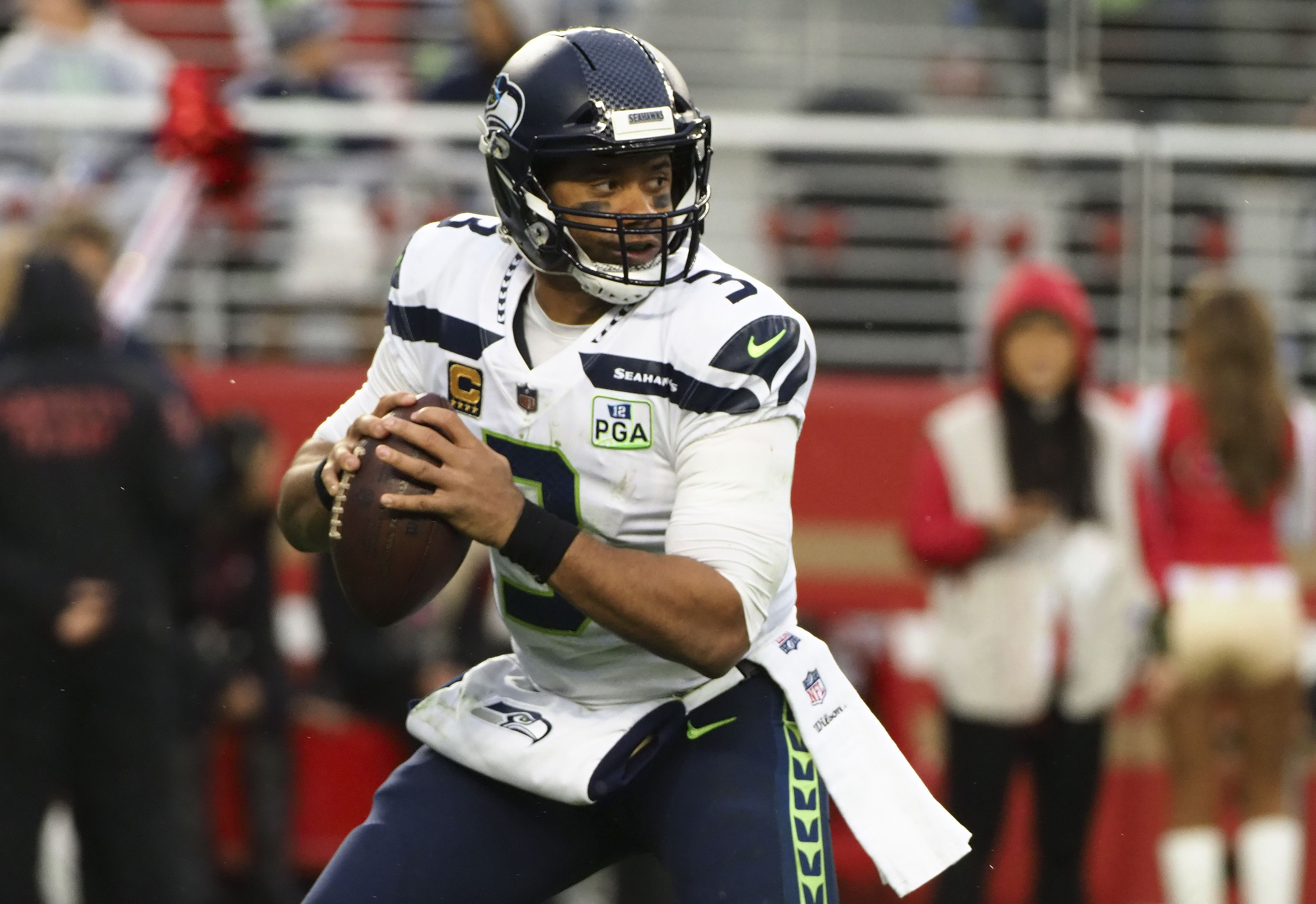 pro-seattles-run-first-offense-is-producing-a-one-of-the-best-seasons-of-russell-wilsons-career