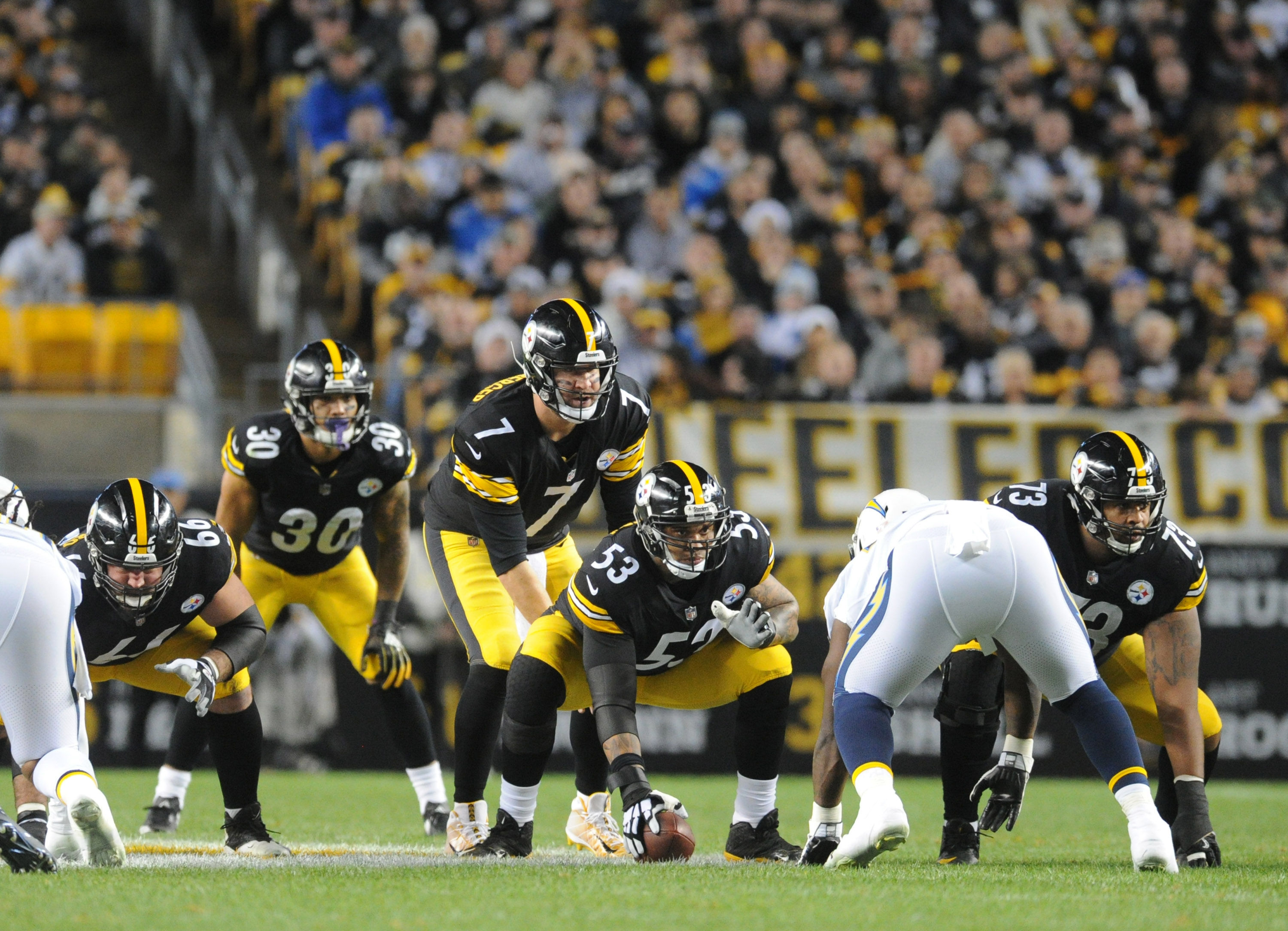 pro-the-pittsburgh-steelers-continue-to-dominate-in-the-trenches-selected-as-pffs-offensive-line-of-the-year