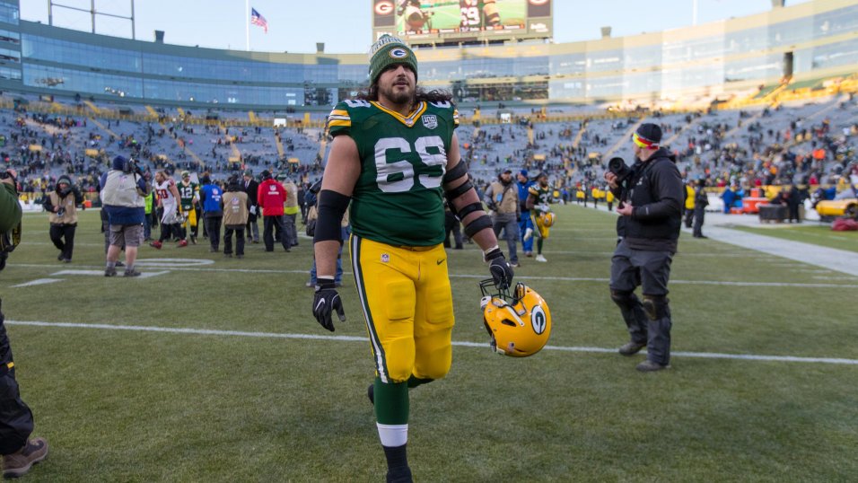 PFF] David Bakhtiari in Week 1: 