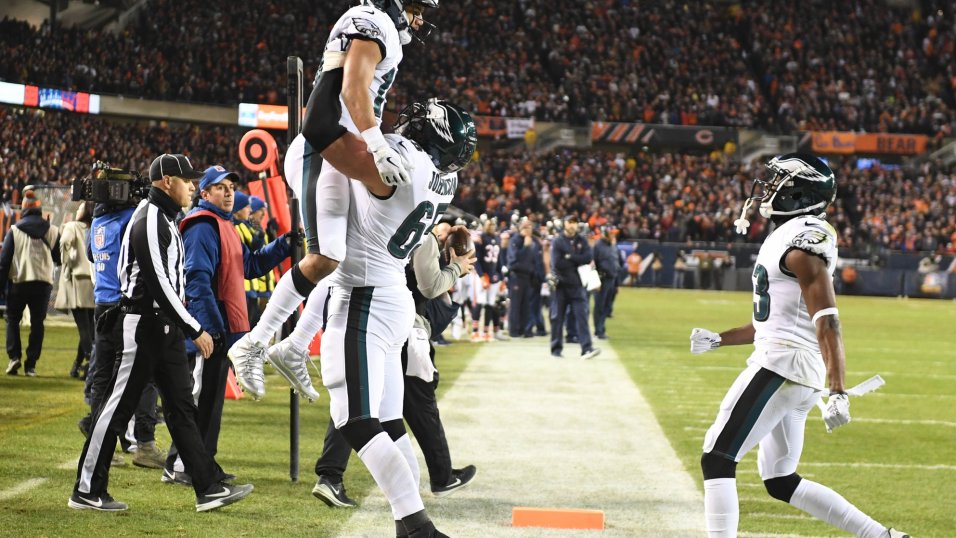 Philadelphia Eagles upset Chicago Bears 16-15 - WHYY