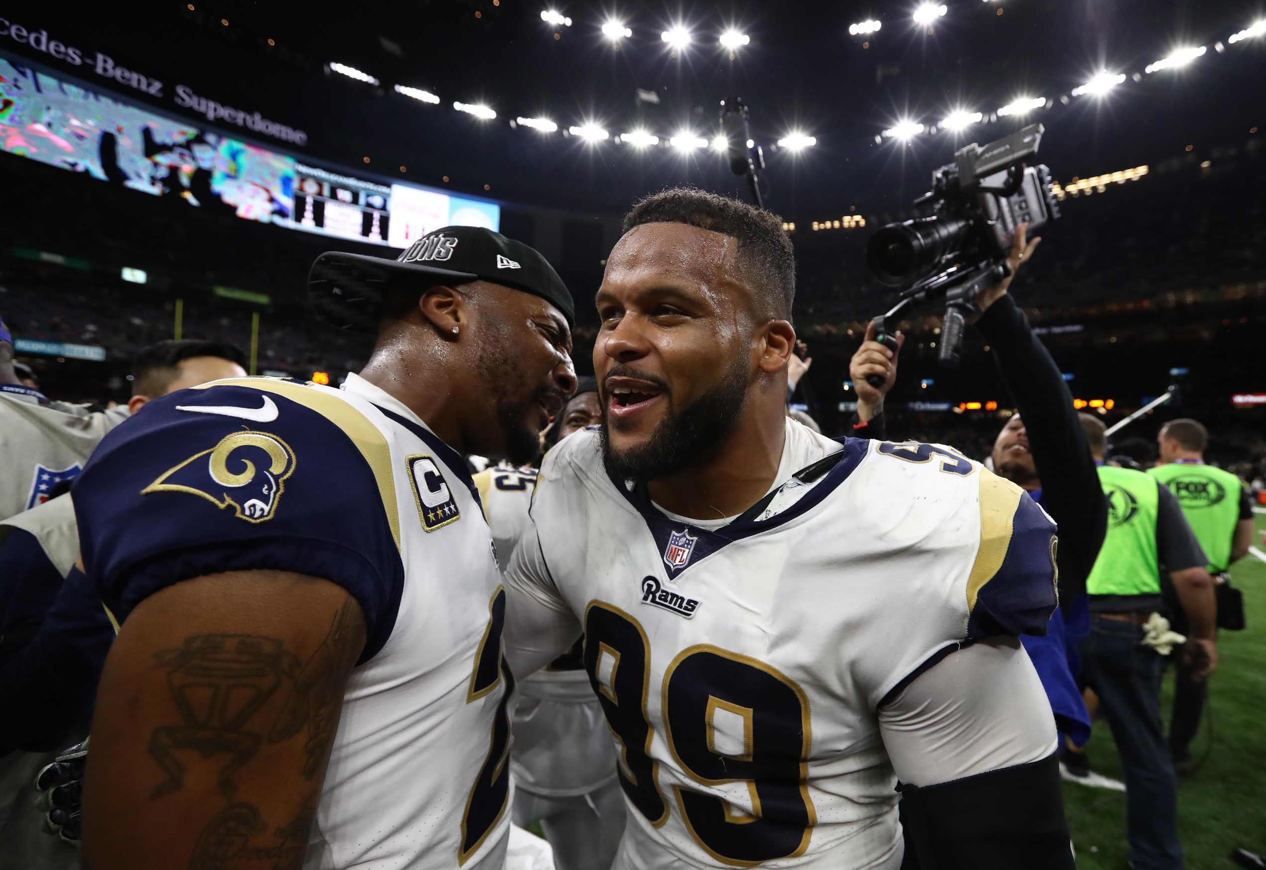 pro-aaron-donald-surprises-no-one-wins-2018-pff-defensive-player-of-the-year
