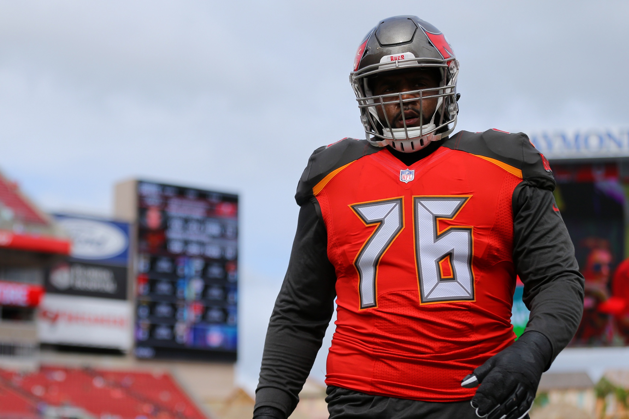 2019 free agency profile donovan smith