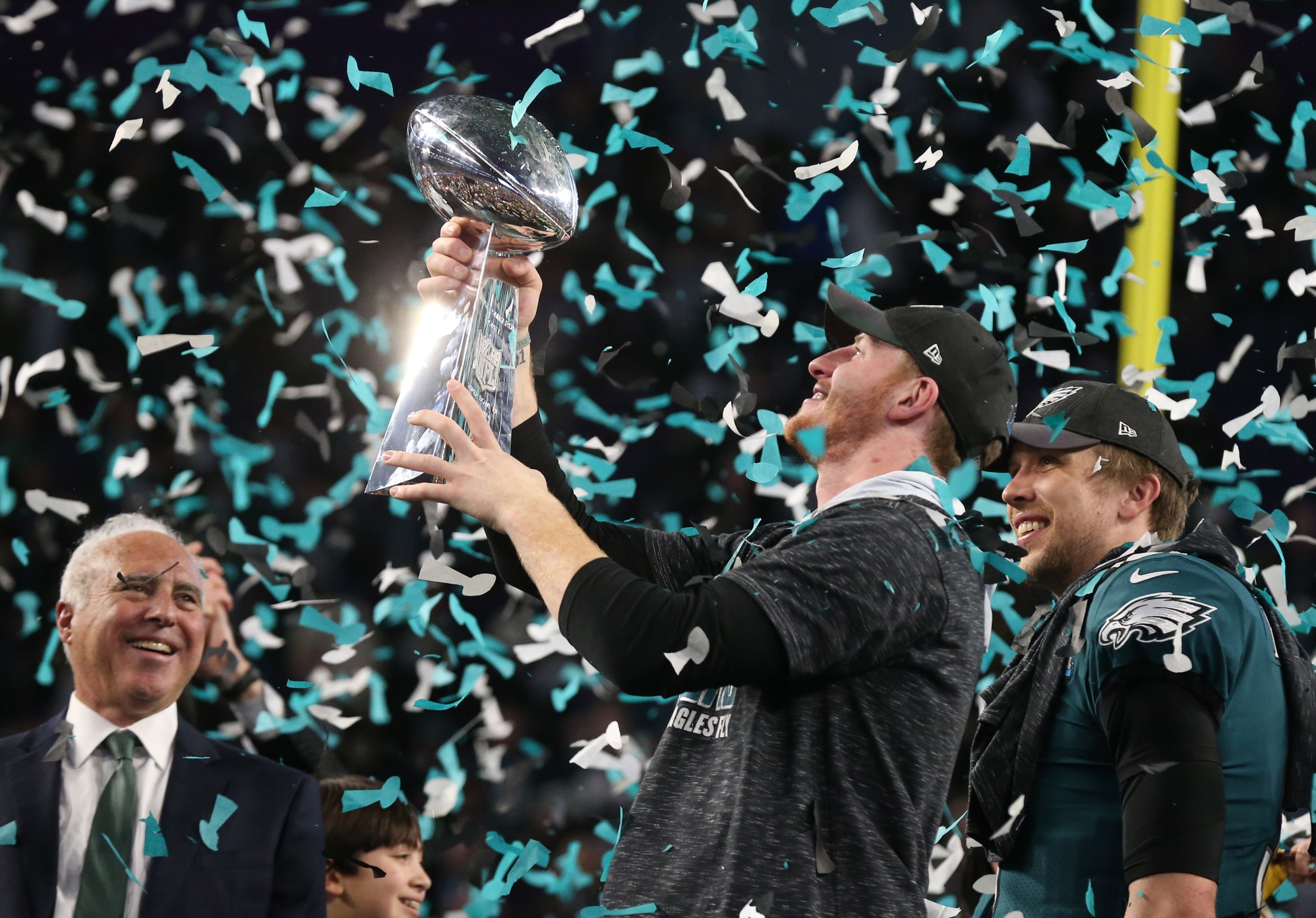 pro-a-strong-three-year-start-earned-eagles-qb-carson-wentz-a-record-breaking-extension