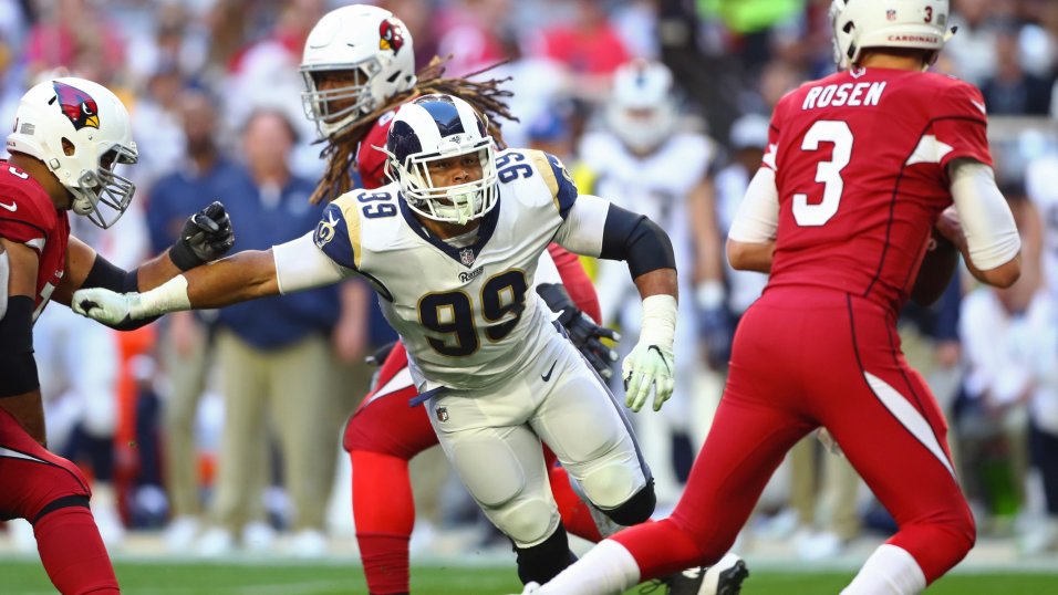 Rams break out '99 throwbacks against Titans, Bucs