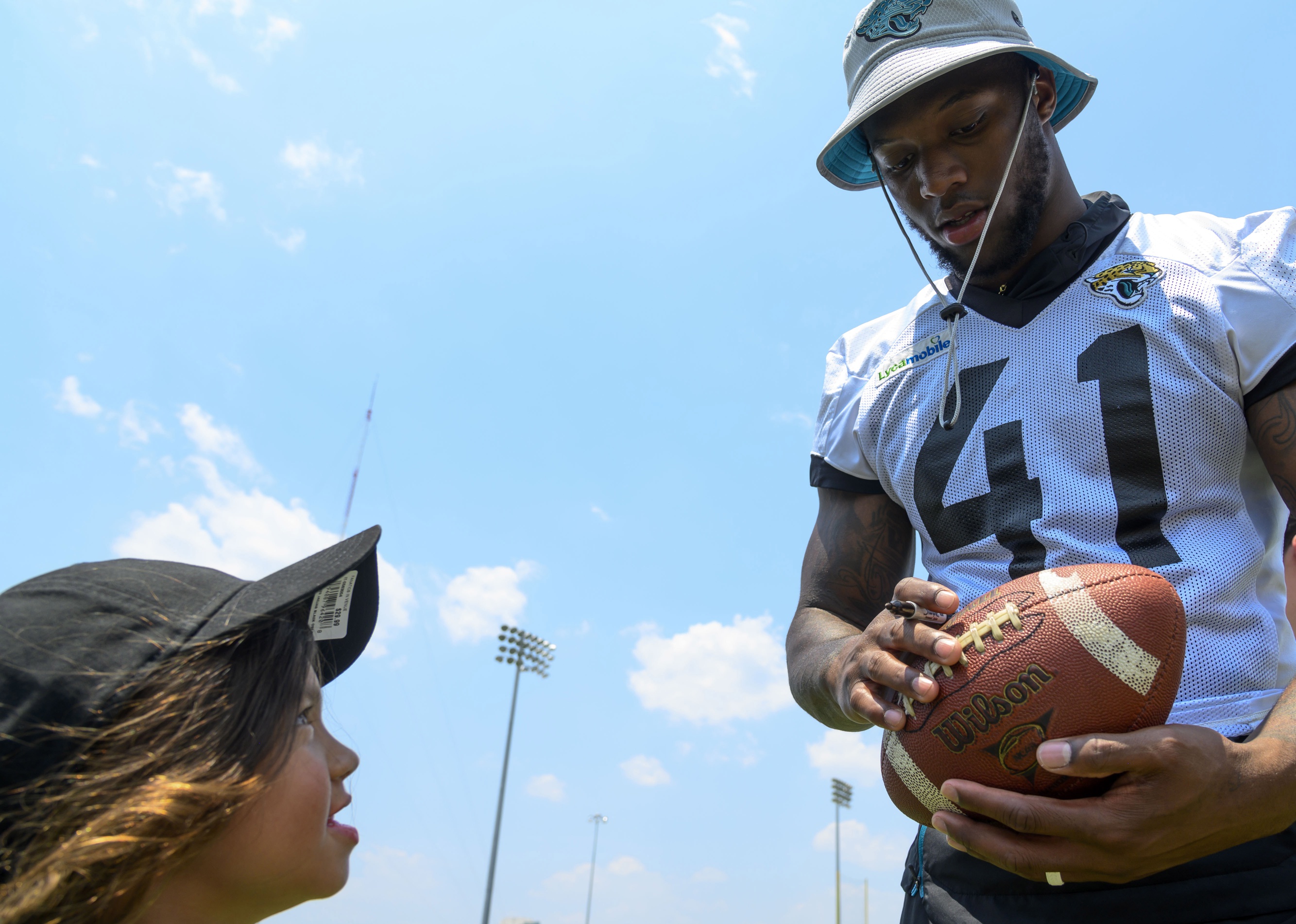 pro-jaguars-josh-allen-can-thrive-at-defensive-end-in-todd-washs-defense