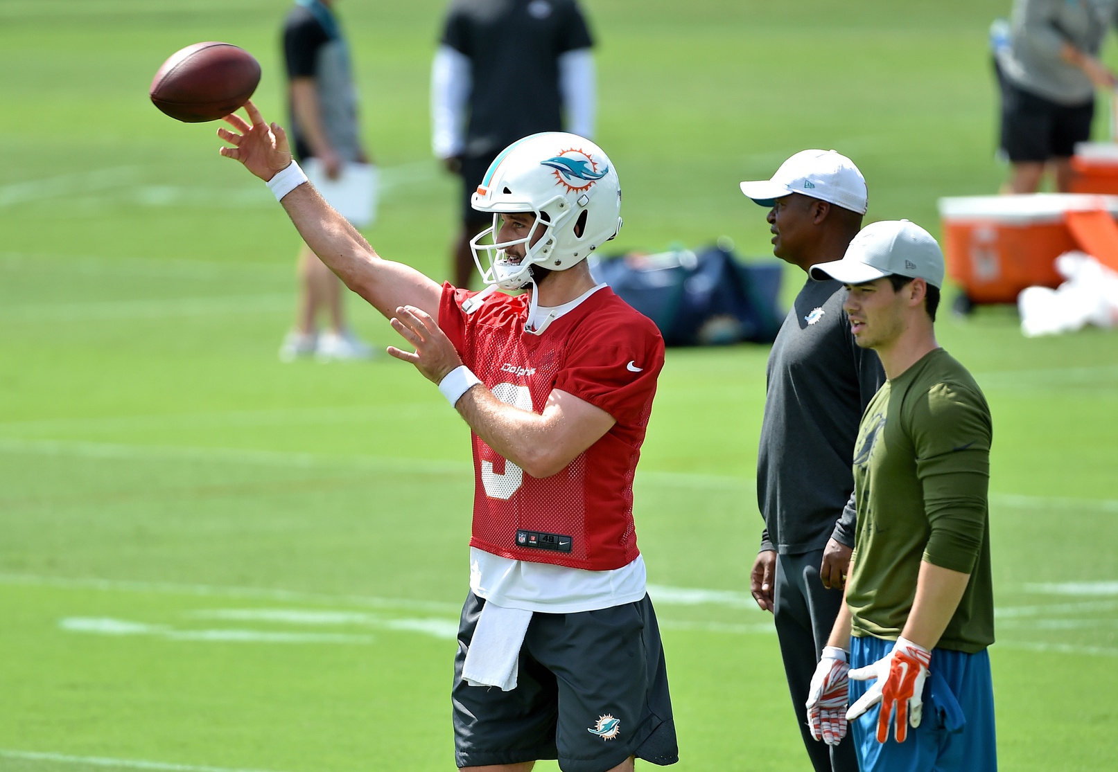 pro-every-nfl-teams-biggest-training-camp-battle