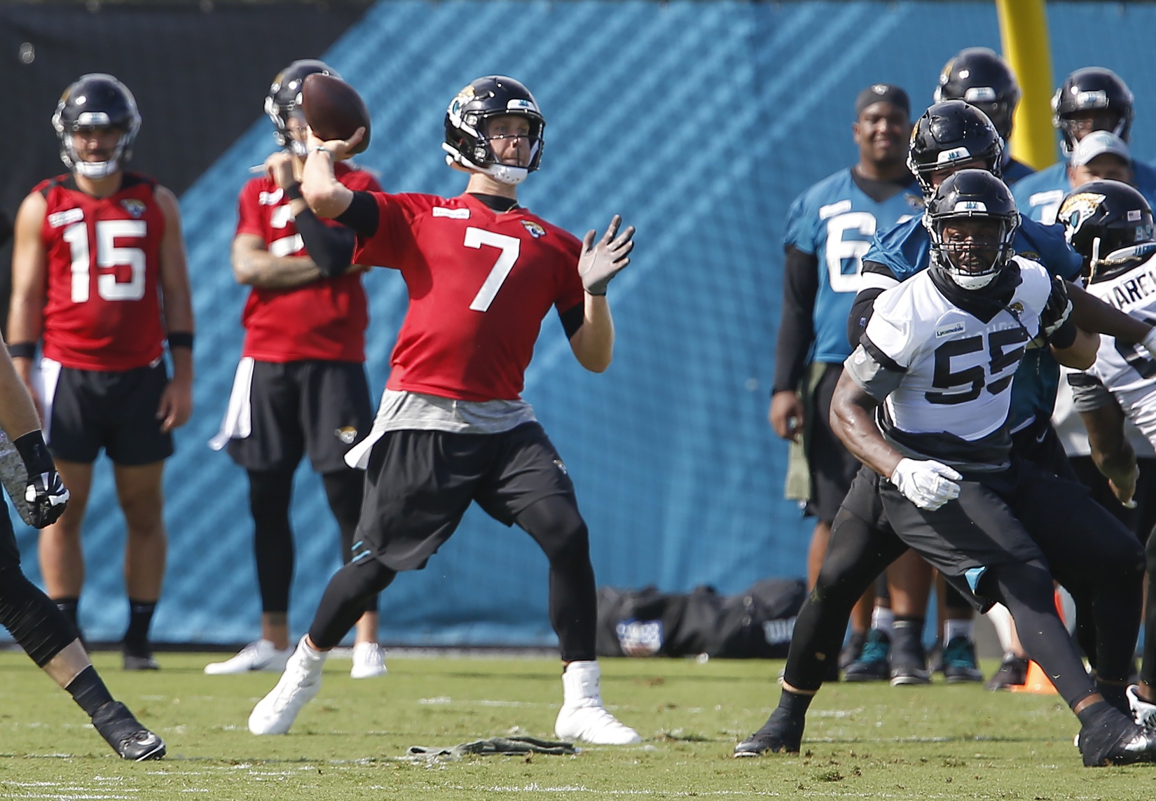 pro-nick-foles-doug-marrone-should-rely-on-shallow-passing-game-with-jagscurrent-arsenal-of-pass-catchers