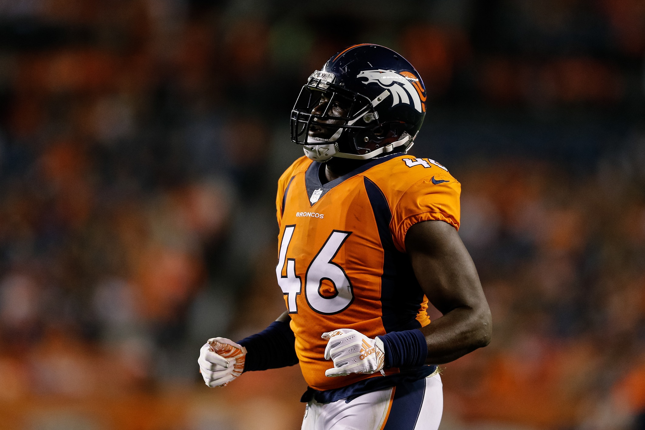 pro-z-broncos-young-pass-rushers-shine-bright-in-the-hall-of-fame-game