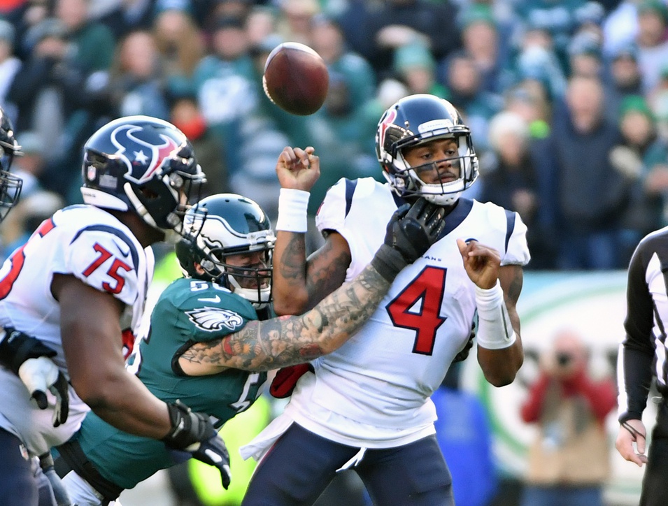 pro-z-quarterbacks-in-control-a-pff-data-study-of-who-controls-pressure-rates