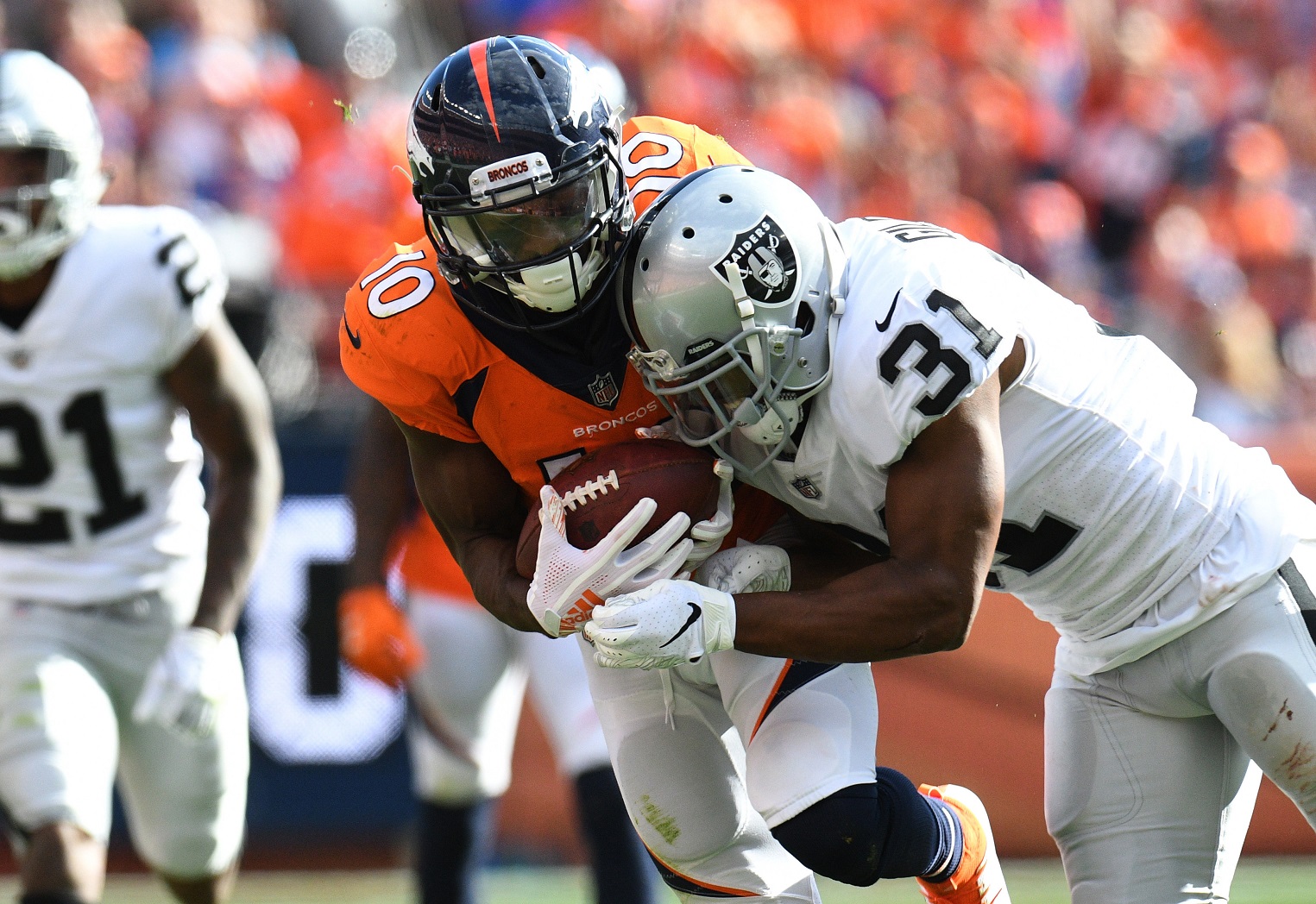 fantasy-football-z-draftkings-showdown-broncos-vs-raiders
