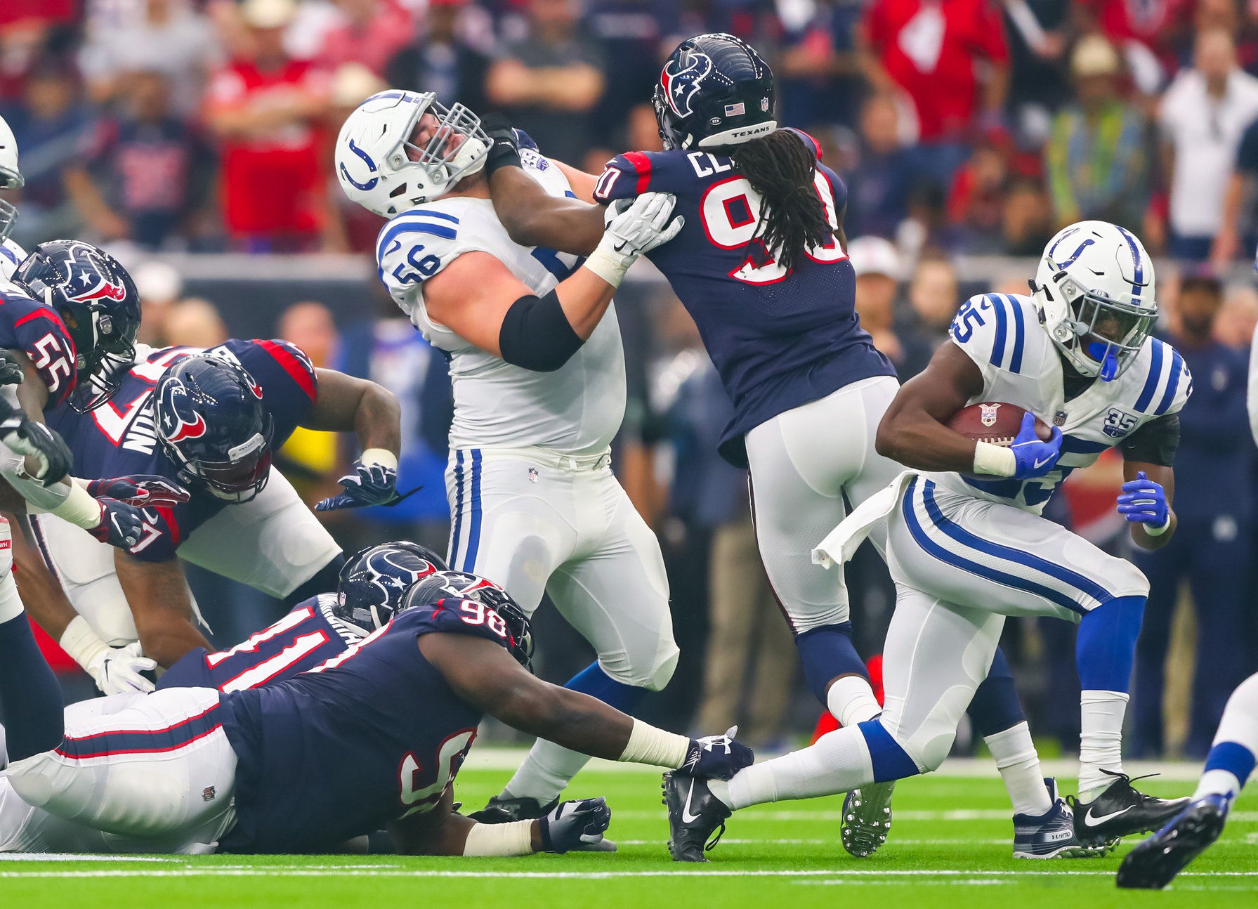 pro-z-seahawks-need-to-get-creative-with-jadeveon-clowney-to-maximize-his-value