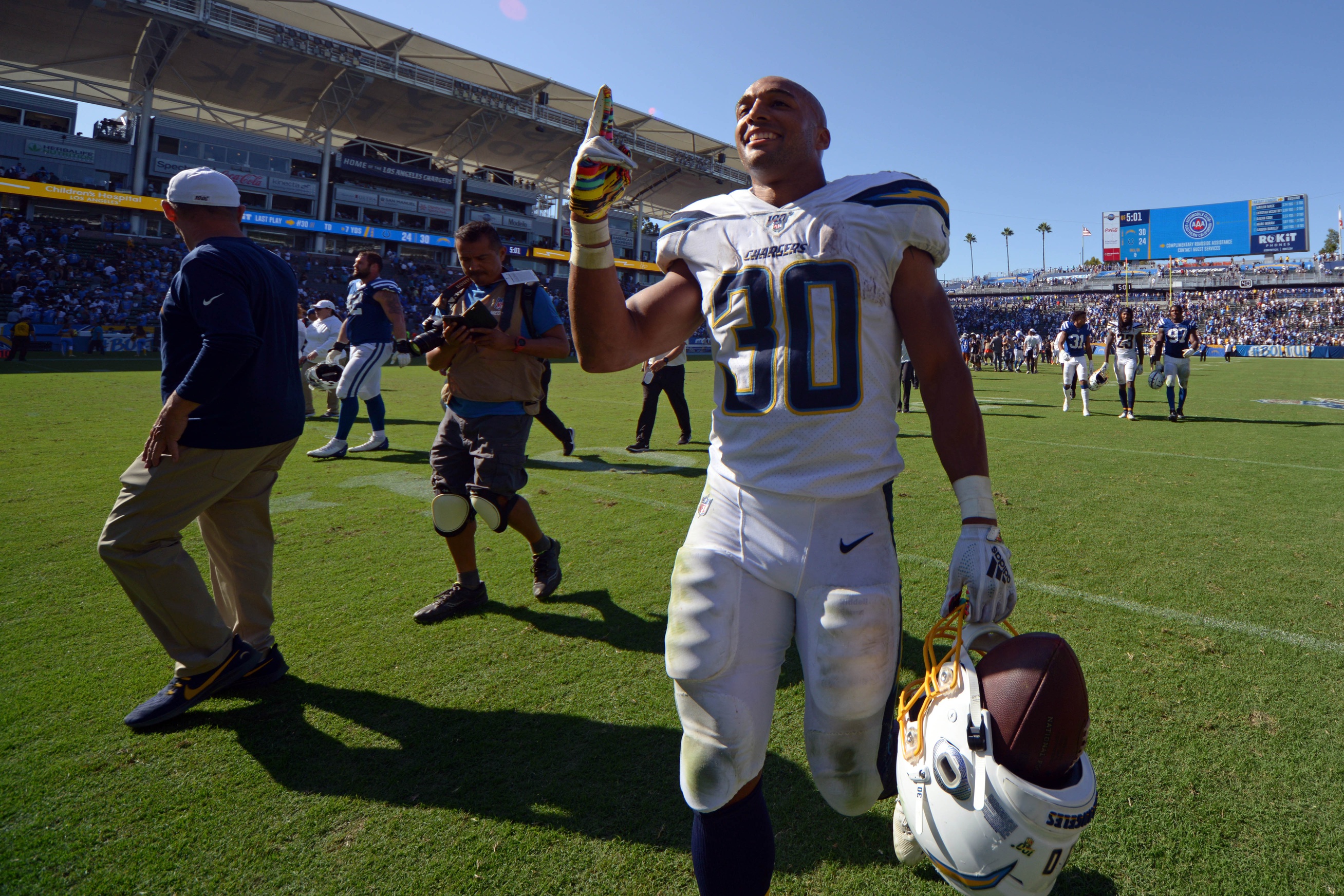 NFL Week 1 PFF ReFocused: Los Angeles Chargers 30, Indianapolis Colts ...