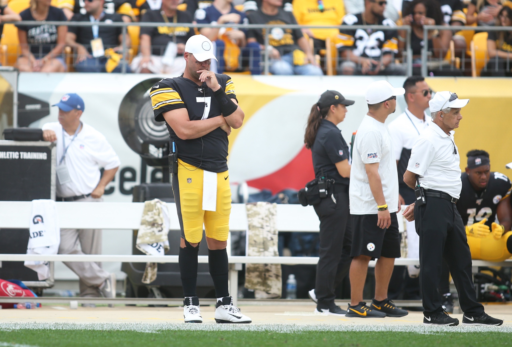 pro-breaking-ben-roethlisberger-out-for-the-2019-season-with-right-elbow-injury