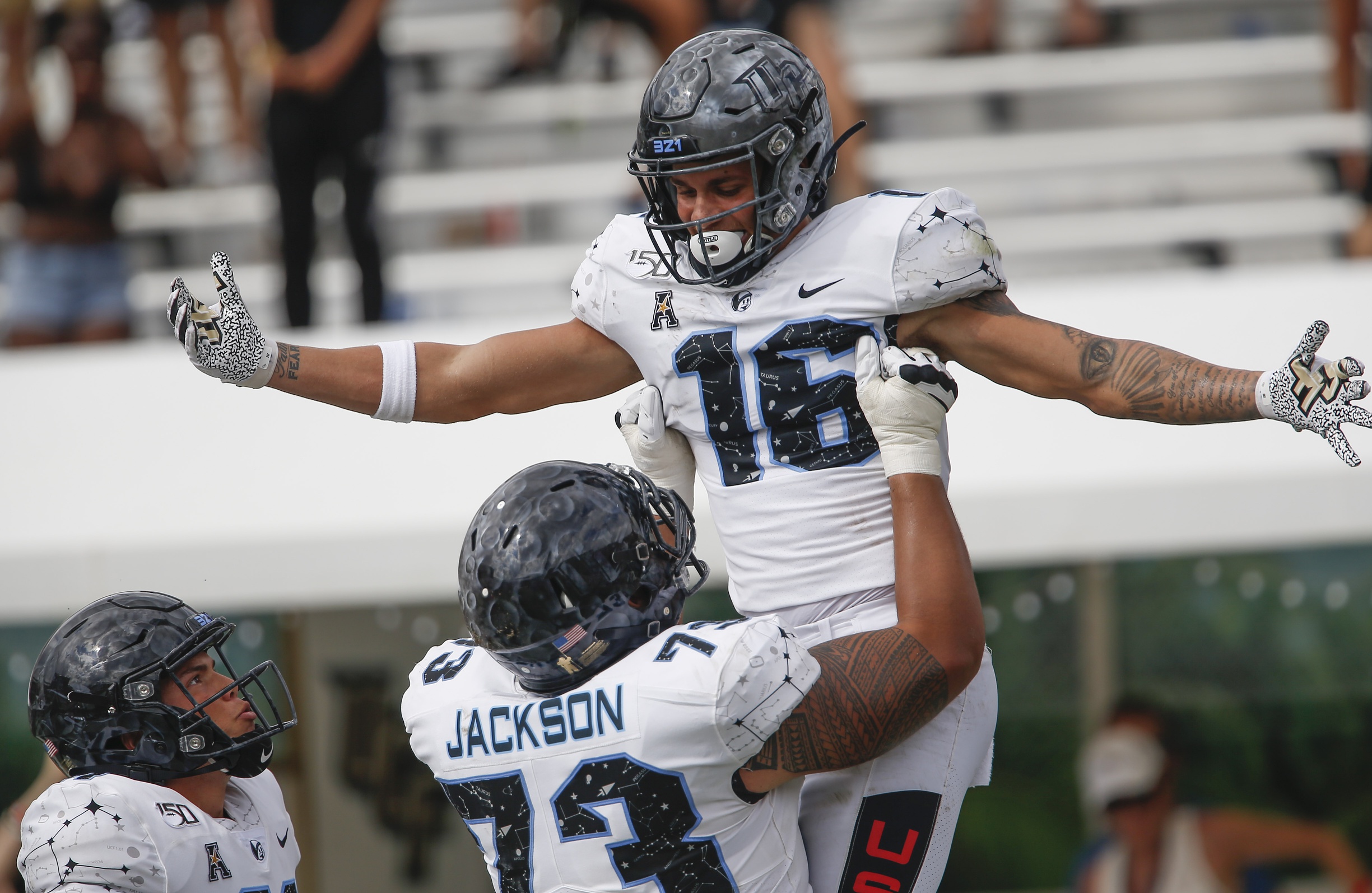 bet-college-football-week-11-thursday-friday-picks-spread-over-under-moneyline