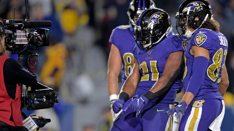 NFL Week 12 PFF ReFocused: Baltimore Ravens 45, Los Angeles Rams 6