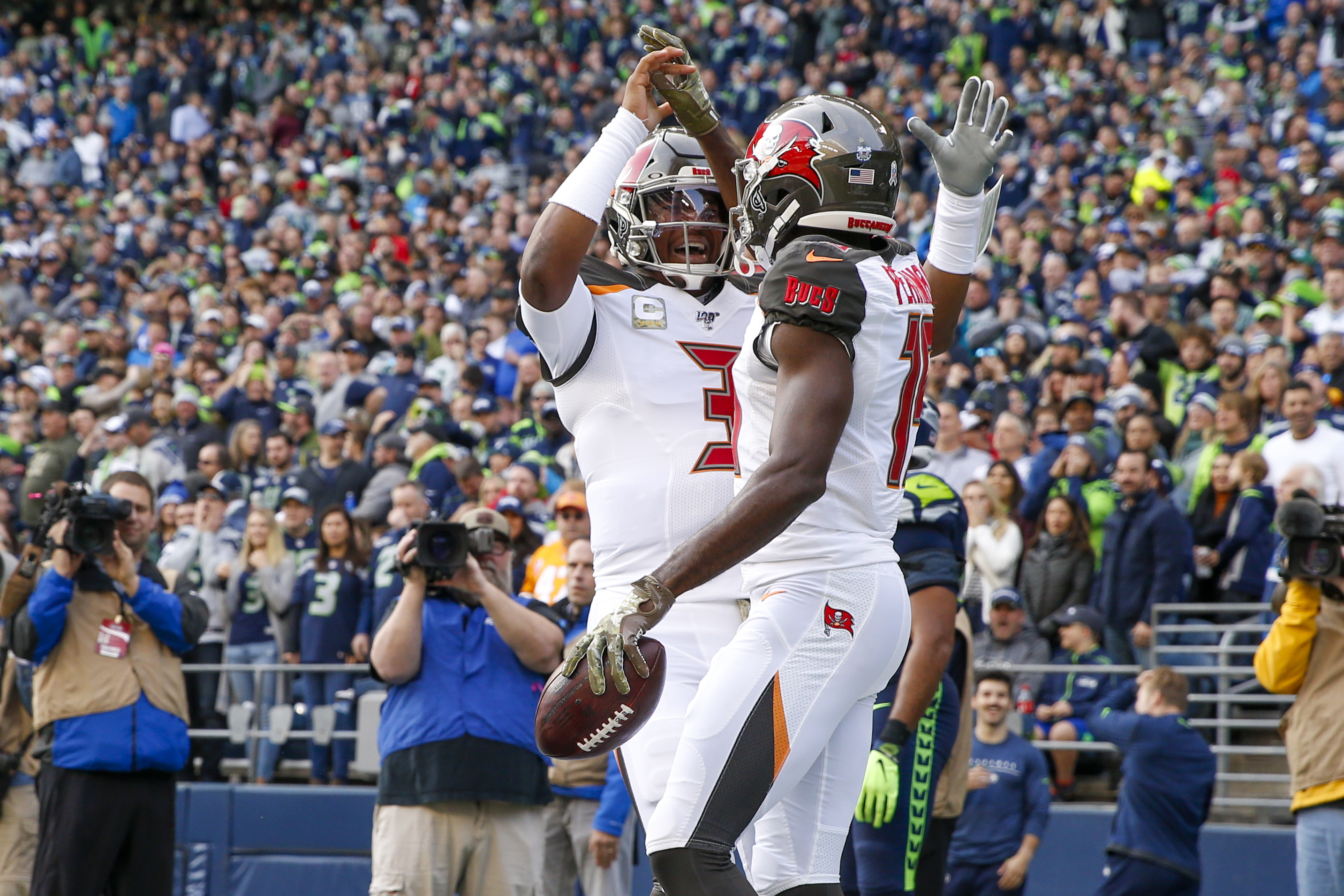 fantasy-football-dfs-data-saturday-slate-week-16-2019