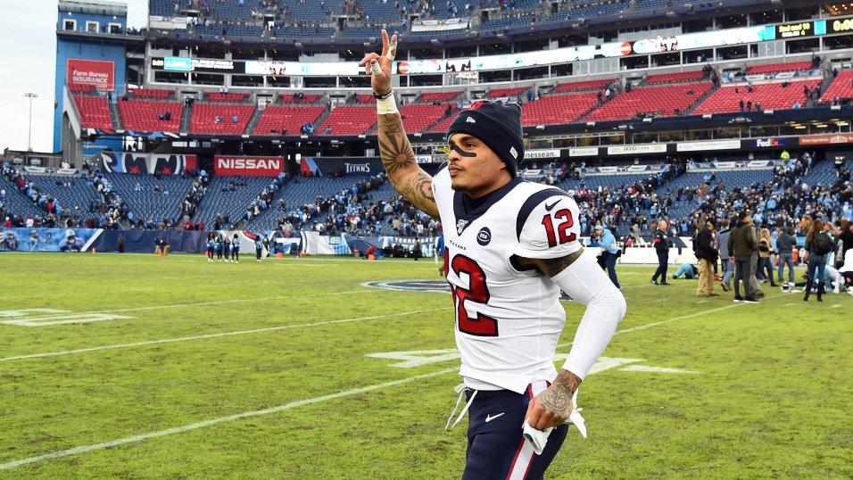 Titans Take on Texans Sunday at Nissan Stadium