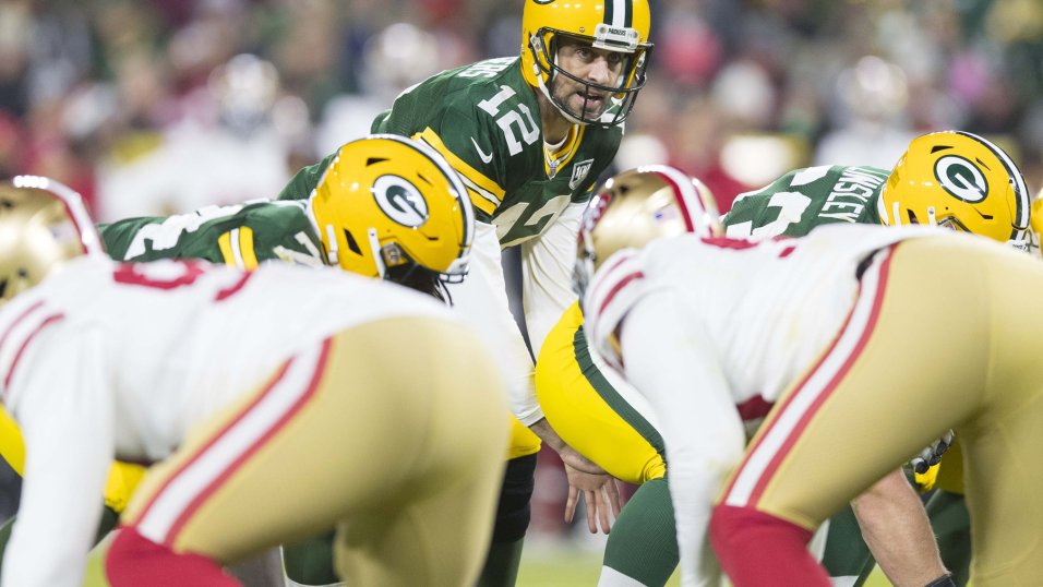 Green Bay Packers defense shines while offense falls flat against