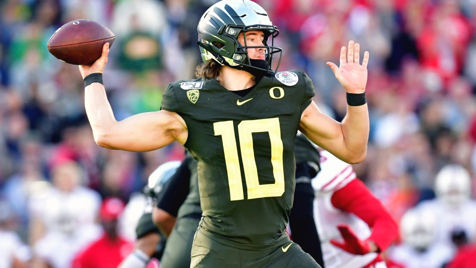Is Justin Herbert worth the risk in the first round of the 2020 ...