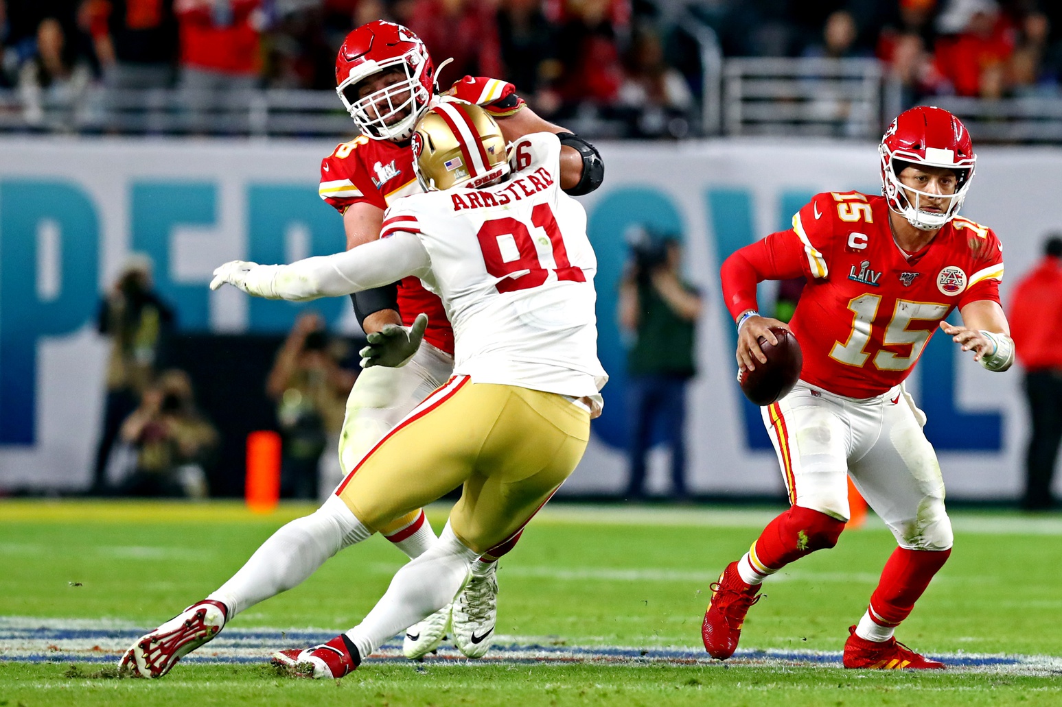 Kansas City Chiefs: Joe Thuney dream free agent target