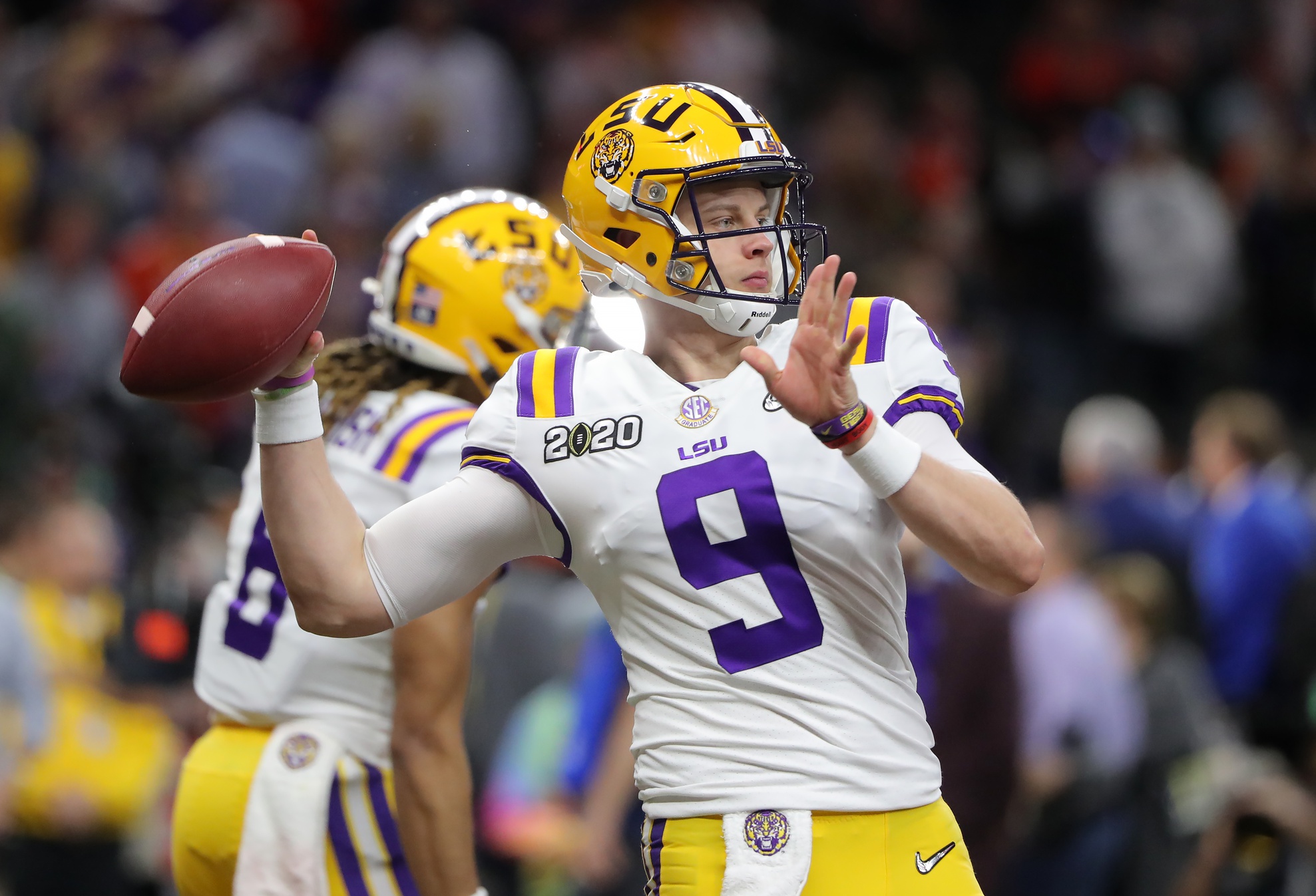 2020 NFL QB Rankings: Using Bayesian Updating to rank all 32