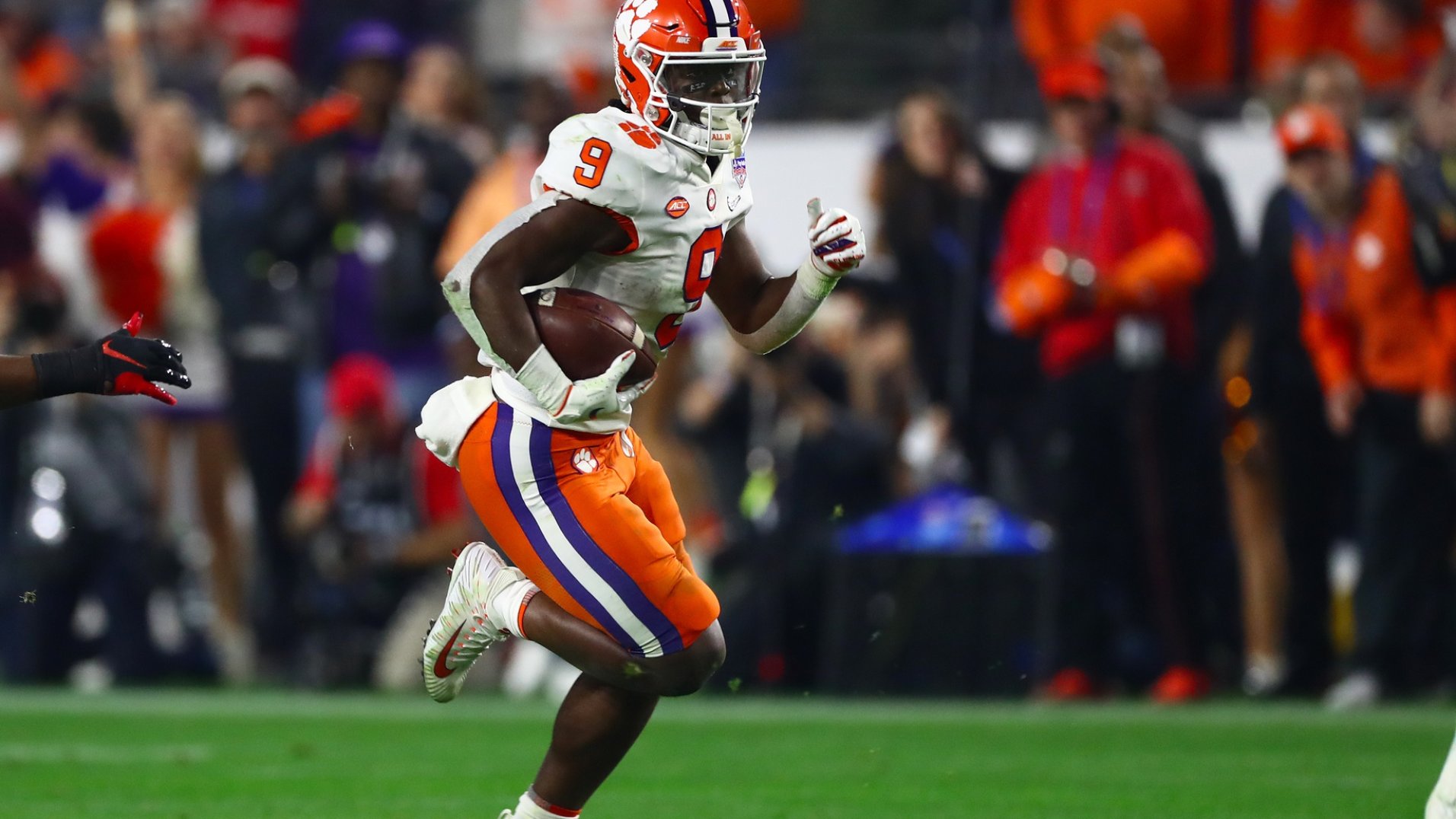 Top 25 prospects for the 2021 NFL Draft who chose to return to college
