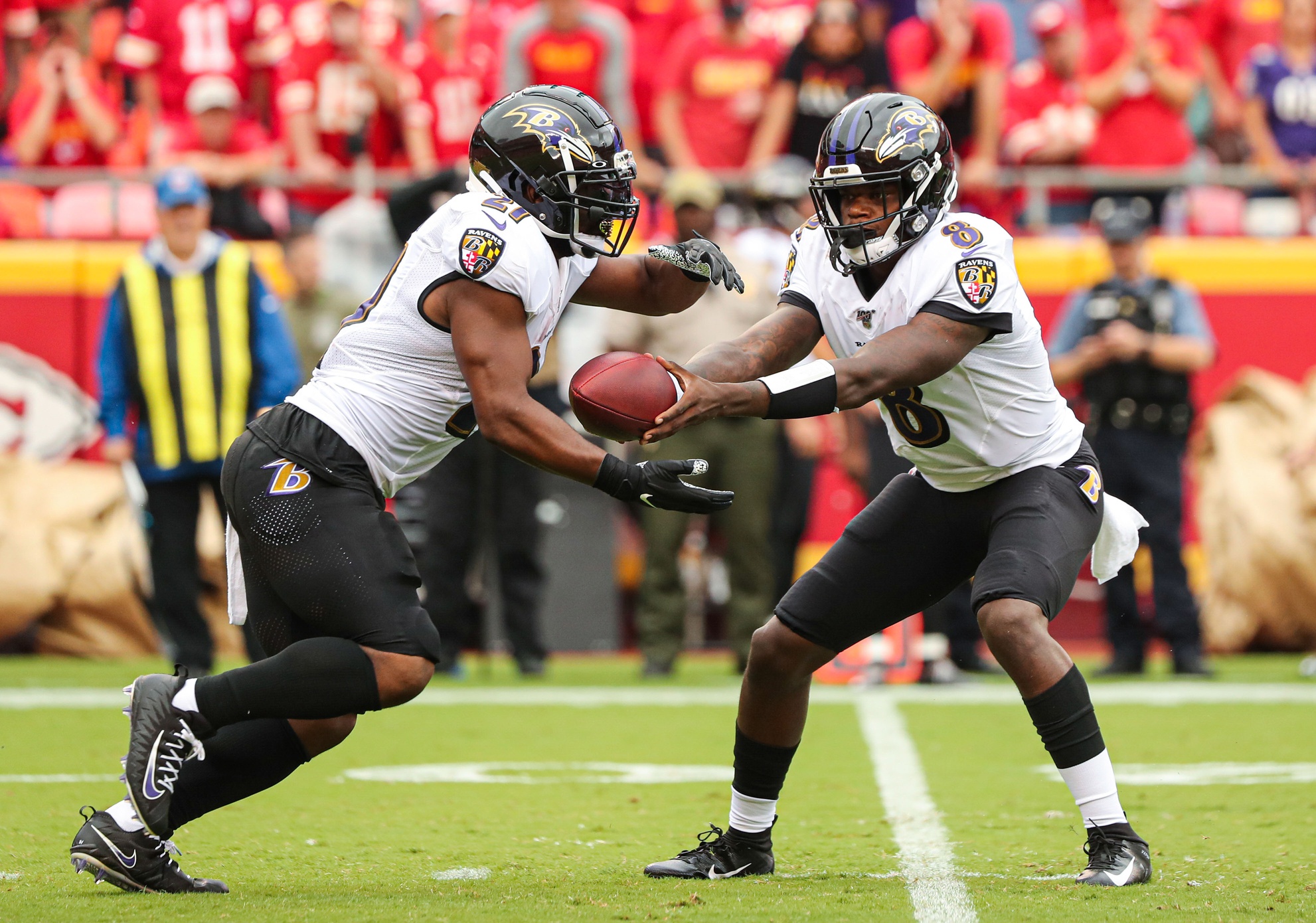 nfl-college-football-offenses-adapt-zone-read-has-stood-test-of-time