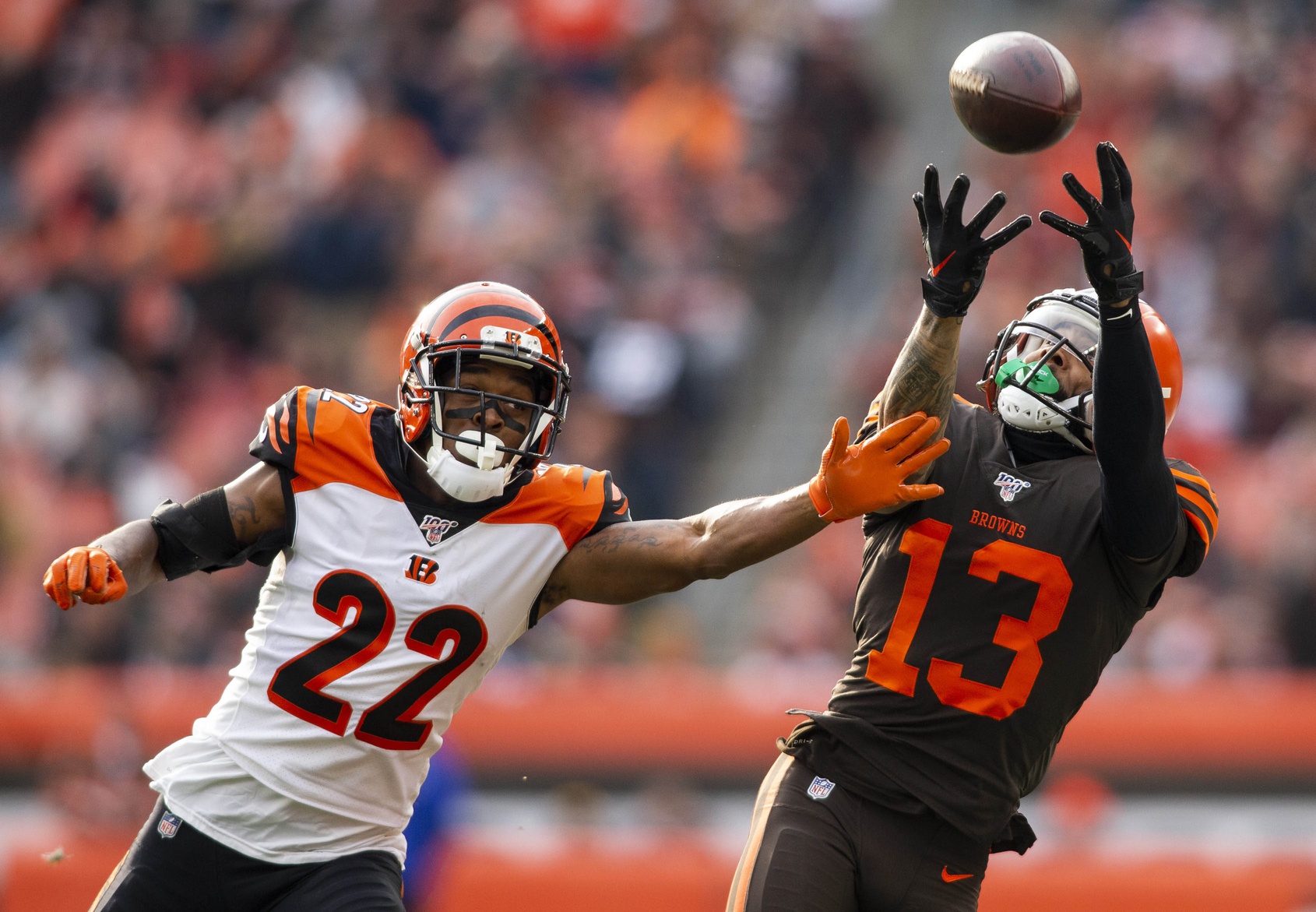 Cincinnati Bengals WR Auden Tate on cleaning up his hometown, Joe