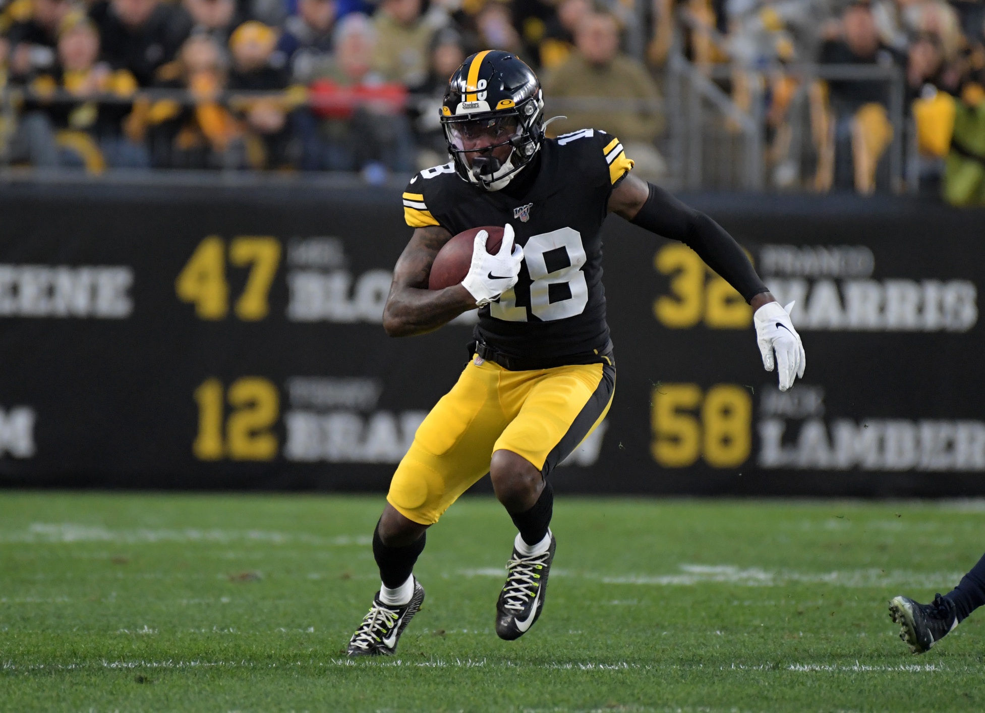 nfl-pittsburgh-steelers-sign-wr-diontae-johnson-to-two-year-contract-extension