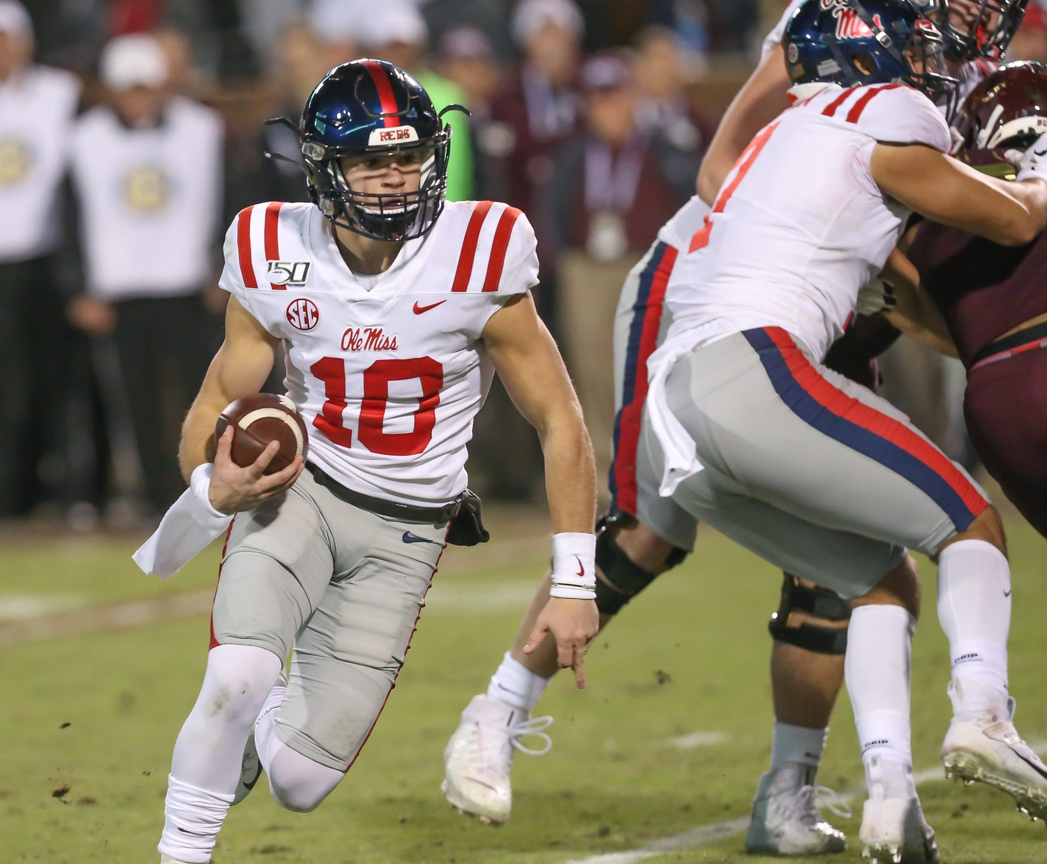 Houston Football on X: PLAN AHEAD! Let's BLACKOUT TDECU Stadium vs.  Memphis next Thursday, Oct. 19