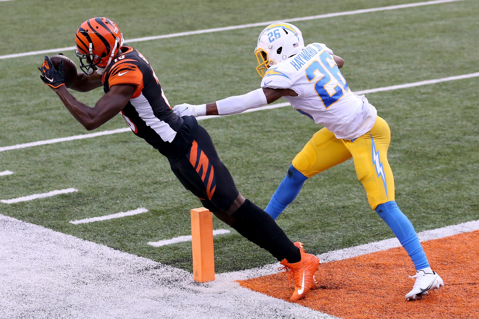 fantasy-football-buy-low-trade-targets-and-dfs-options-seeing-high-value-touches-and-targets