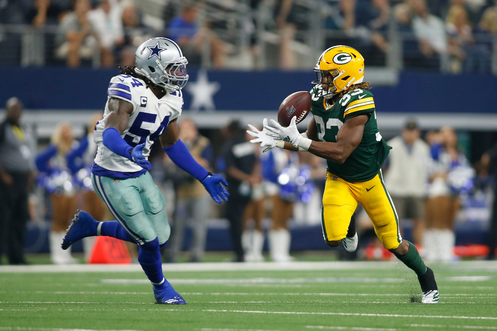 nfl-how-teams-get-running-backs-open-down-field