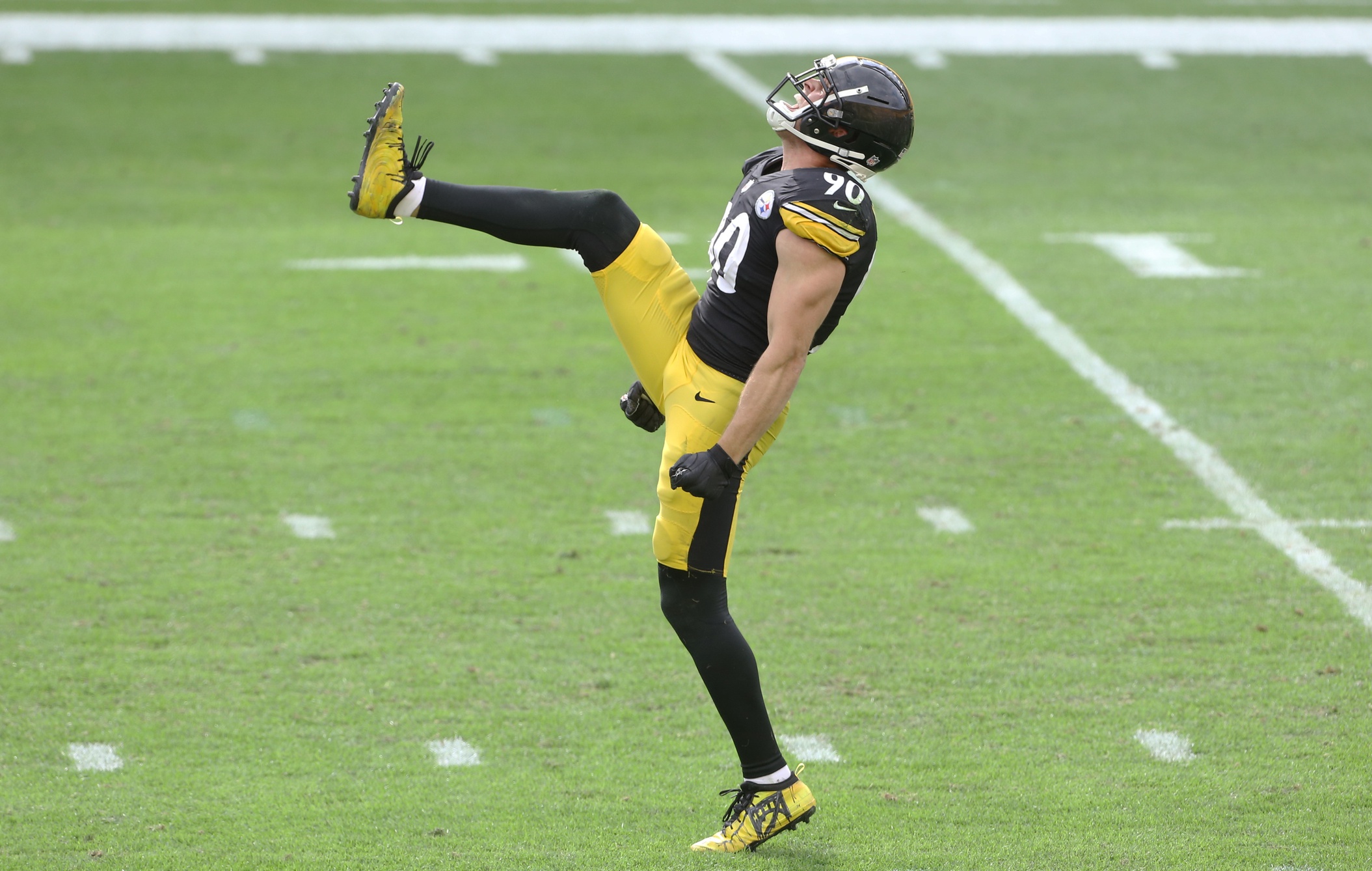 Steelers stay perfect, keep Texans winless in 28-21 victory