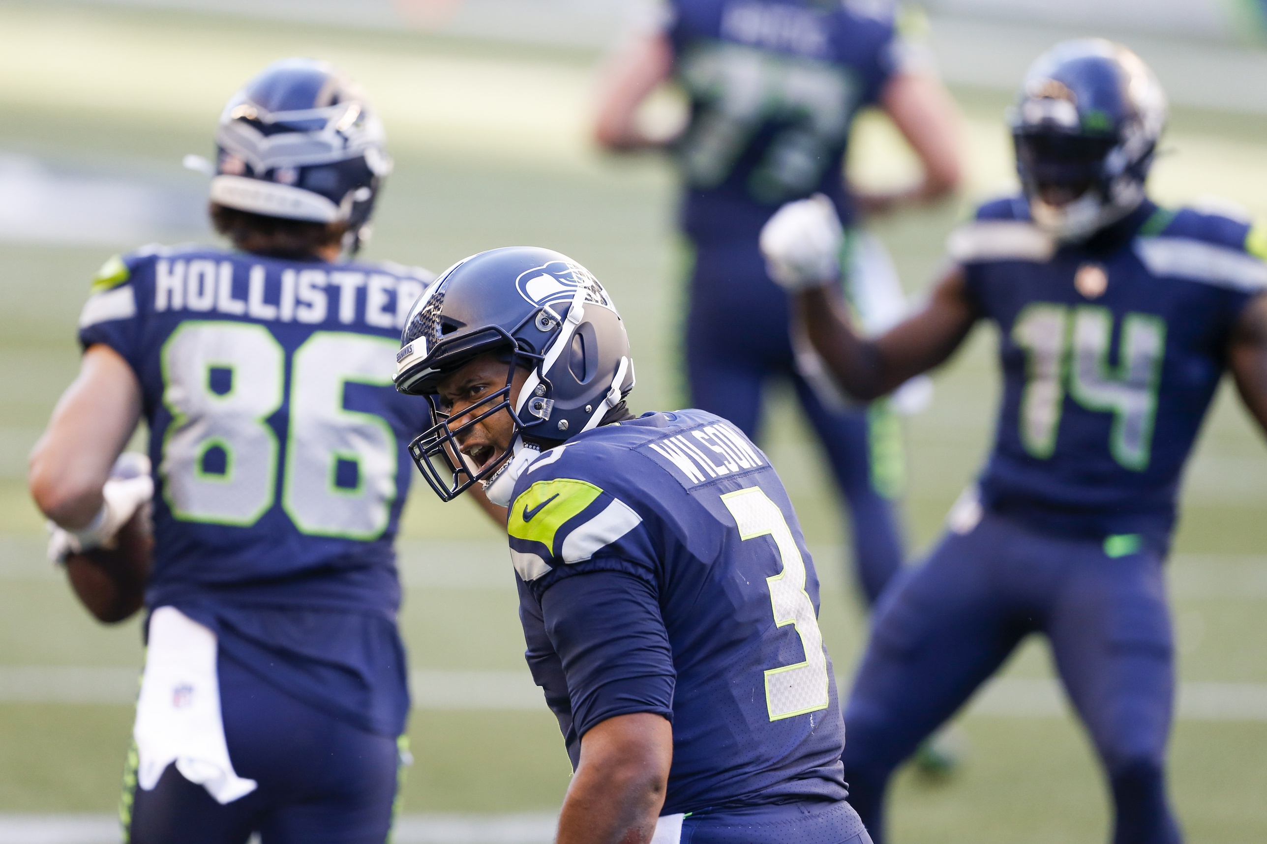 Pro Football Focus ranks Seahawks offensive line astoundingly low