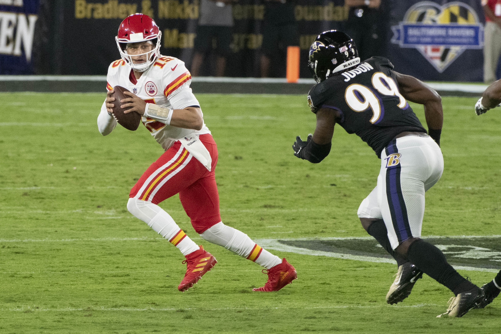 nfl-mvp-2020-patrick-mahomes-takes-back-the-top-spot-in-prime-time