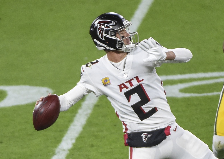 Should the Las Vegas Raiders reunite with Marcus Mariota? - Sports  Illustrated Las Vegas Raiders News, Analysis and More