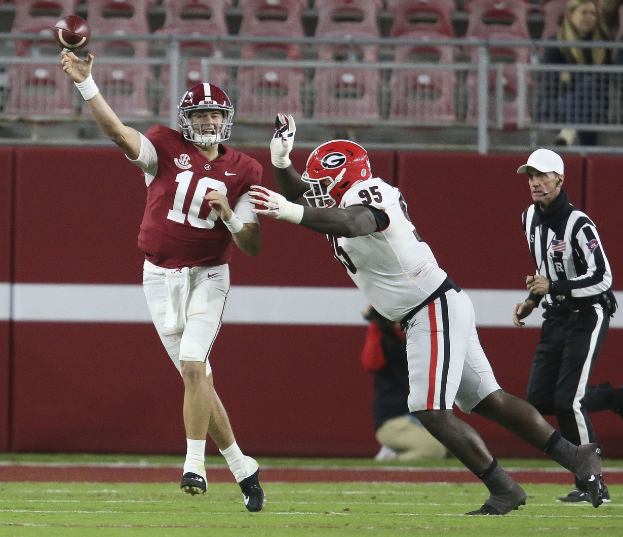 bet-college-football-betting-cfb-week-8-lines-predictions-odds