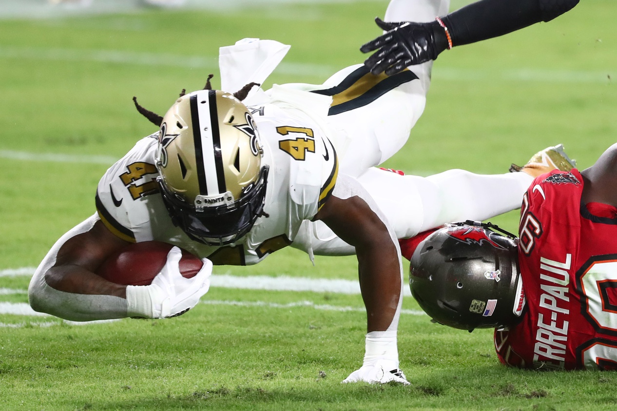 Thursday Night Football Cardinals vs. Saints Player Props: Projections for  Alvin Kamara and Kyler Murray (With DeAndre Hopkins Back)