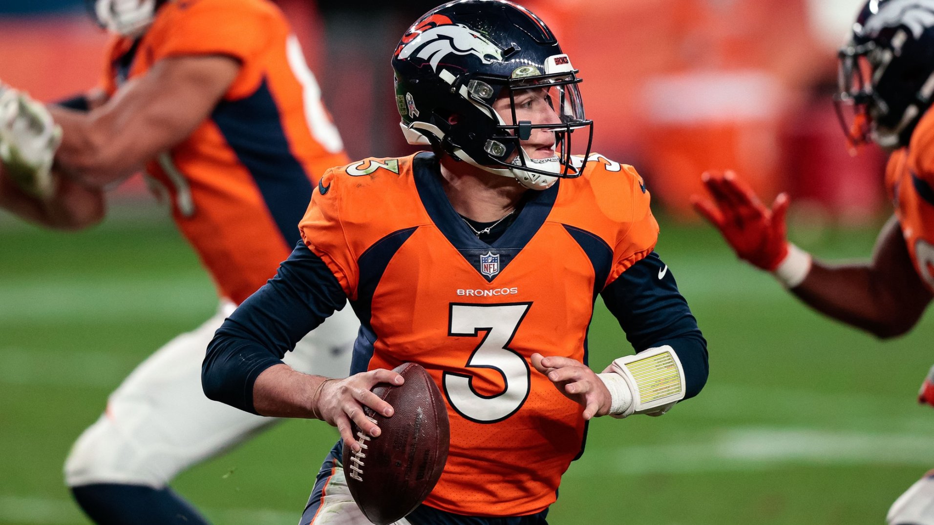 NFL Week 11 PFF ReFocused Denver Broncos 20, Miami